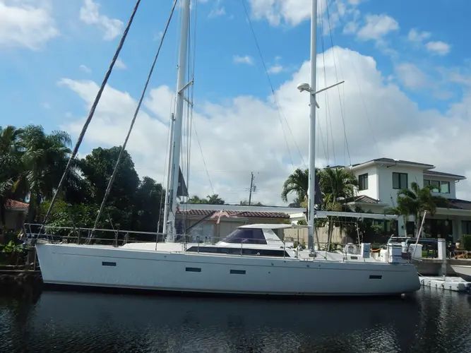 2014 Amel 55