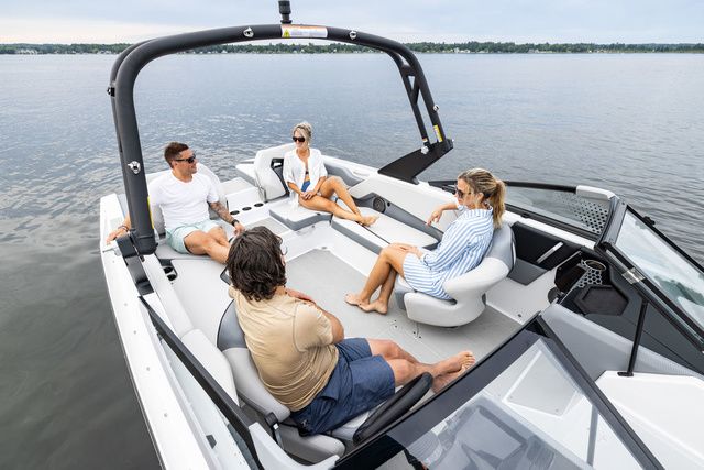 2027 Scarab Jet Boats 235 SE - 4
