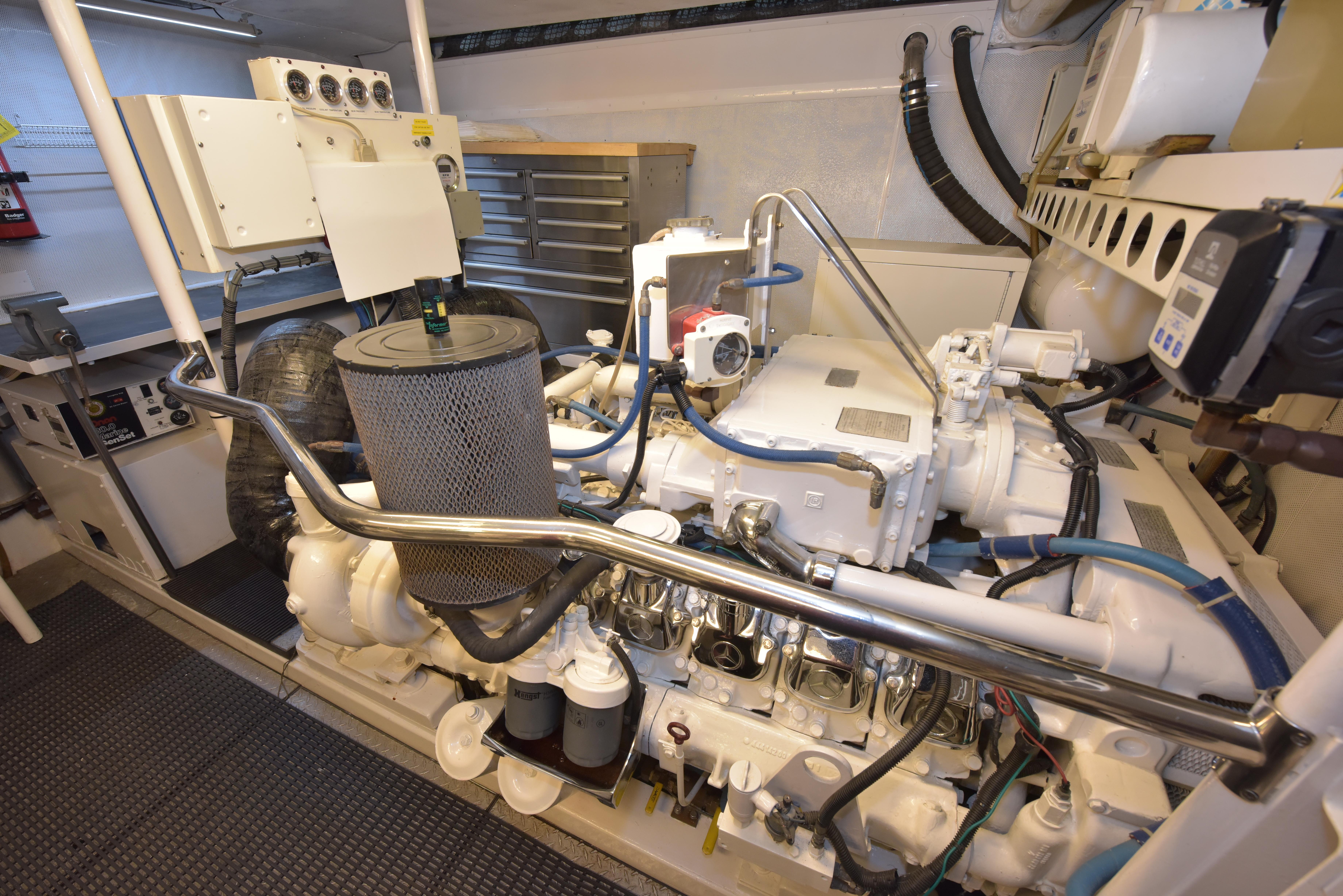 1994 Lazzara 76 Lazzara motor yacht - 140