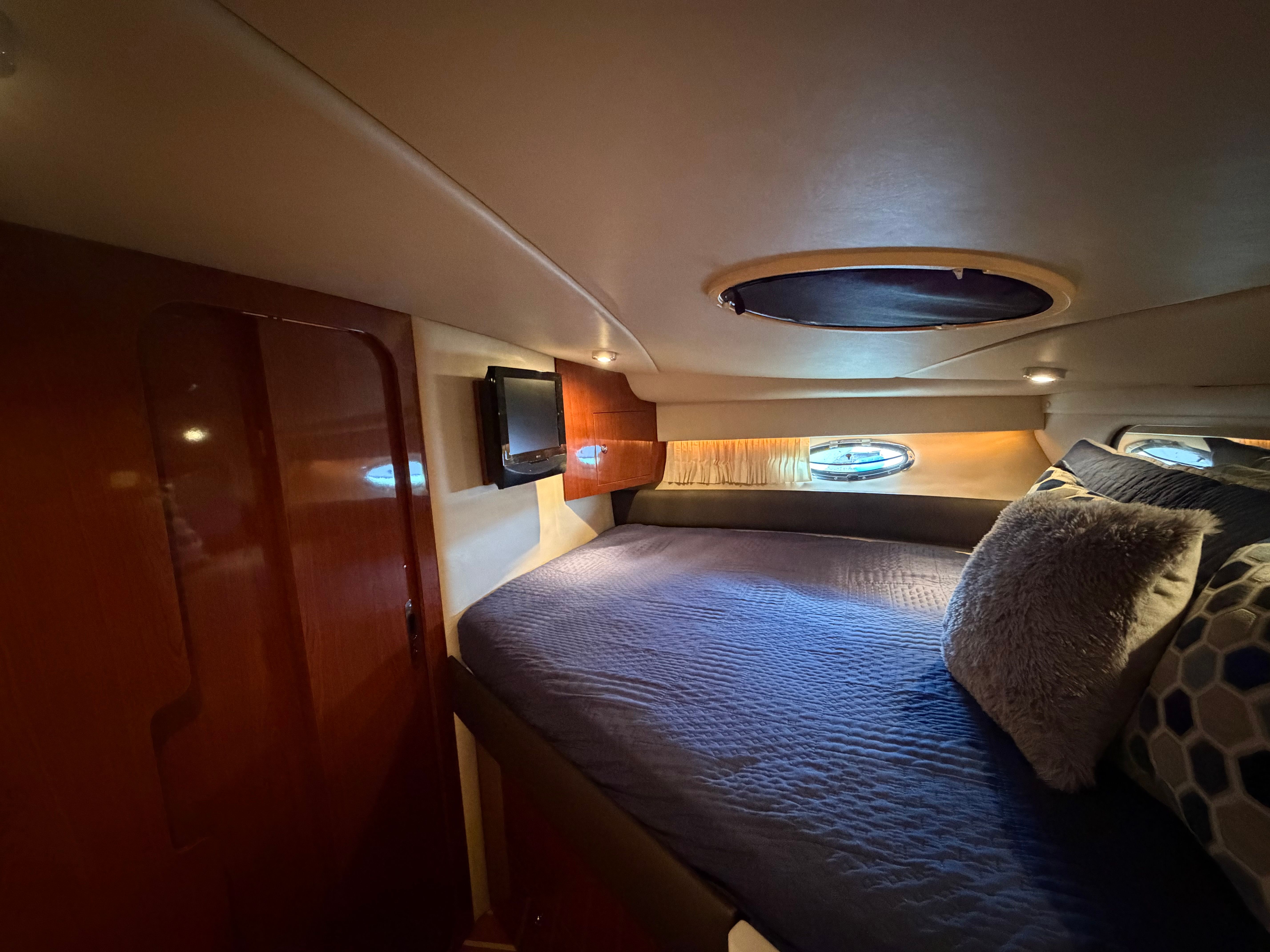 2011 Regal 38 Express - 6