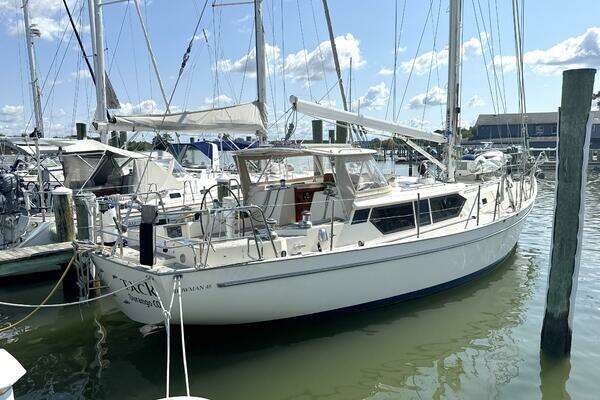 1999 Bowman 48 Aft Cockpit