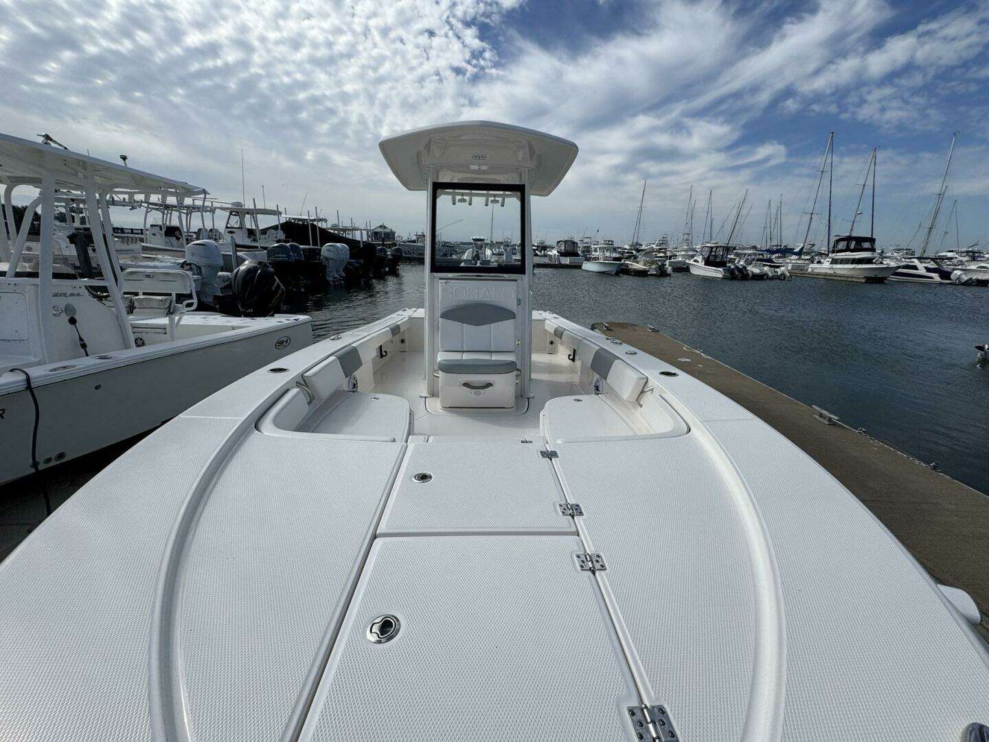 2021 Robalo 246 Cayman - Image 5