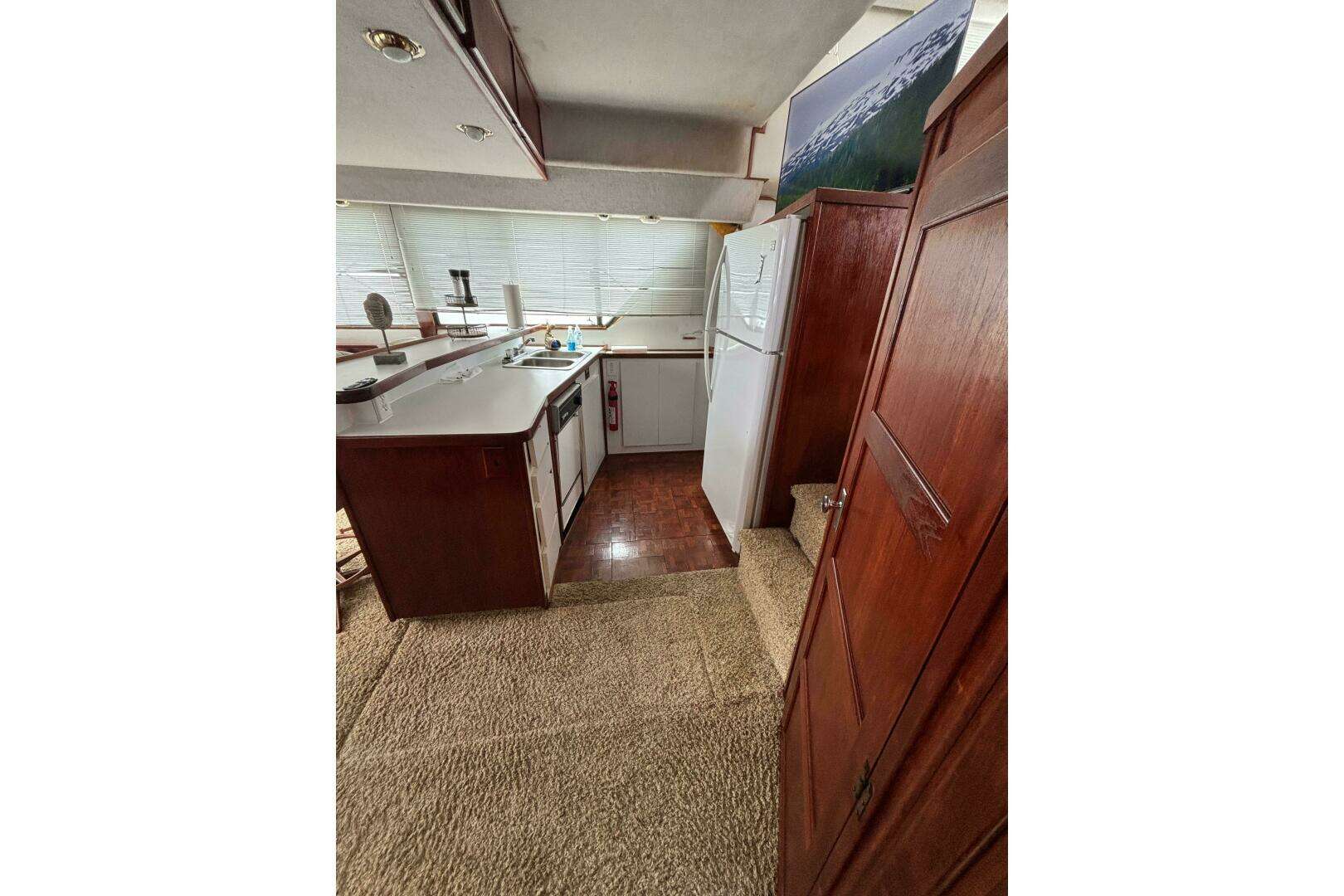 1994 Harbor Master 52 Coastal Cruiser - Image 21