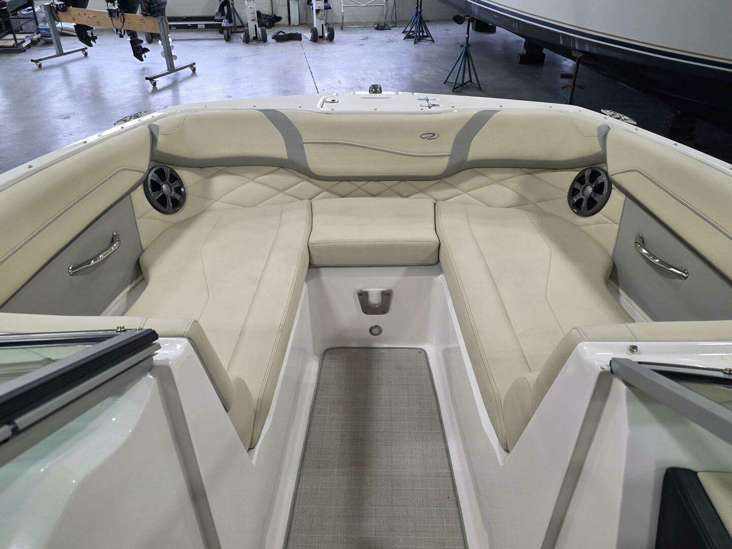 2021 Regal 22 Fasdeck - Image 5