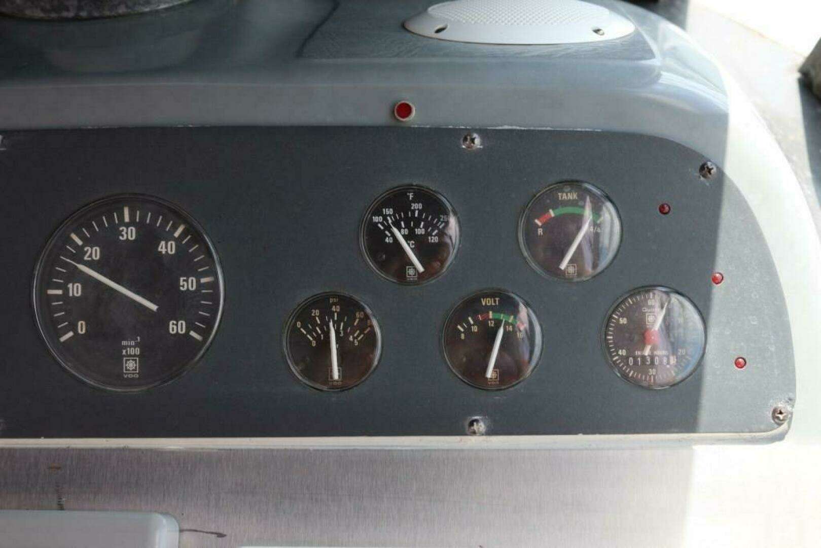 1995 Tiara Yachts 3400 Open - Image 90