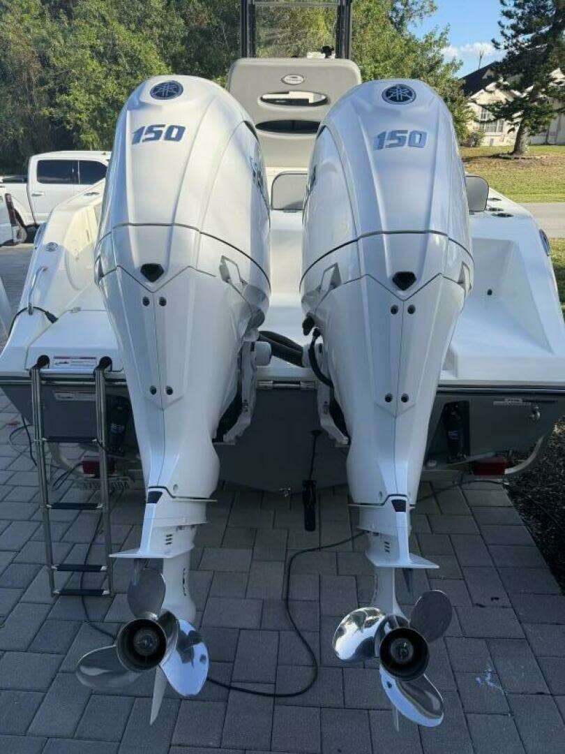 2024 Cobia 240 CC - Image 5