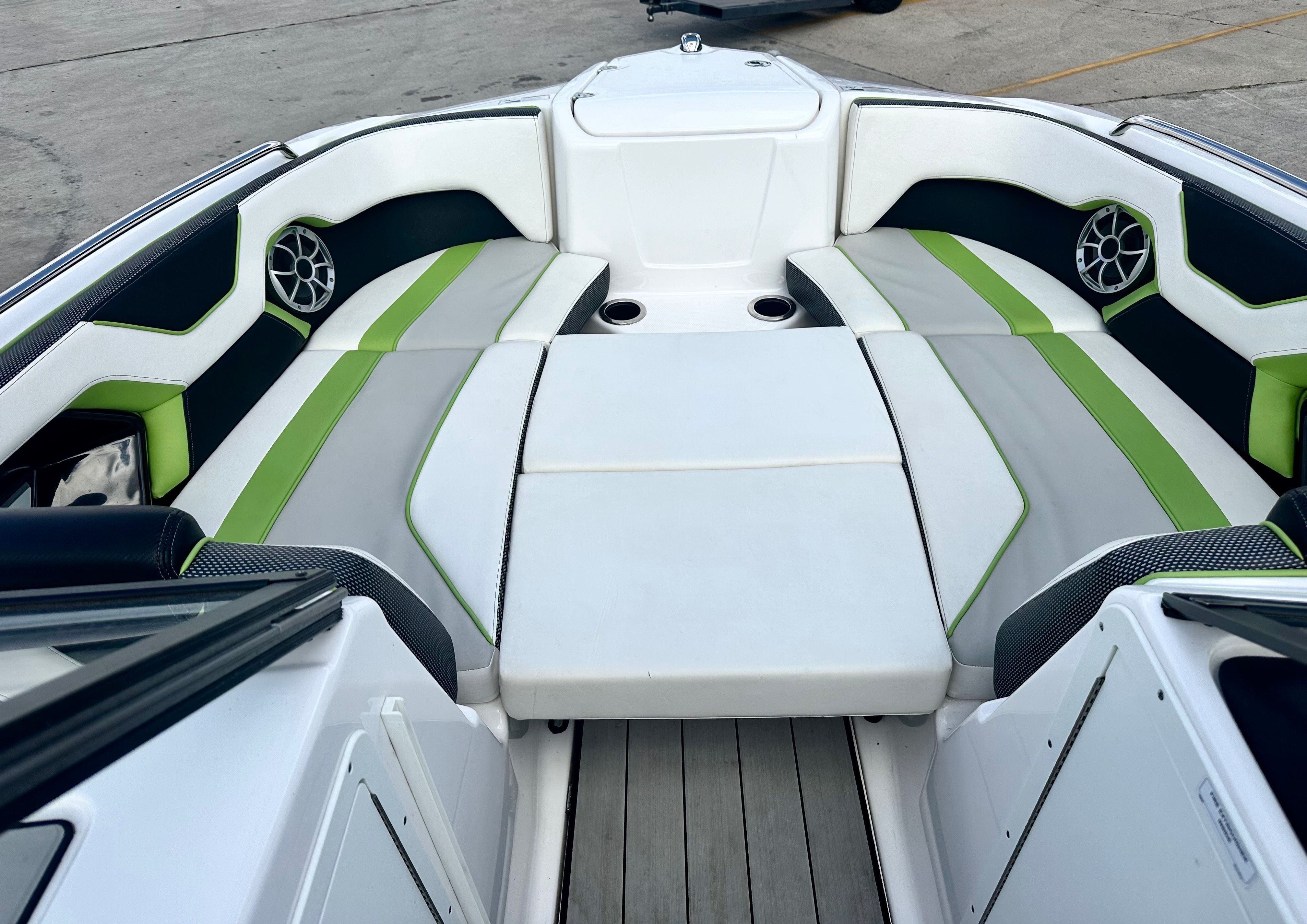 2022 Yamaha Boats 212XE - 8