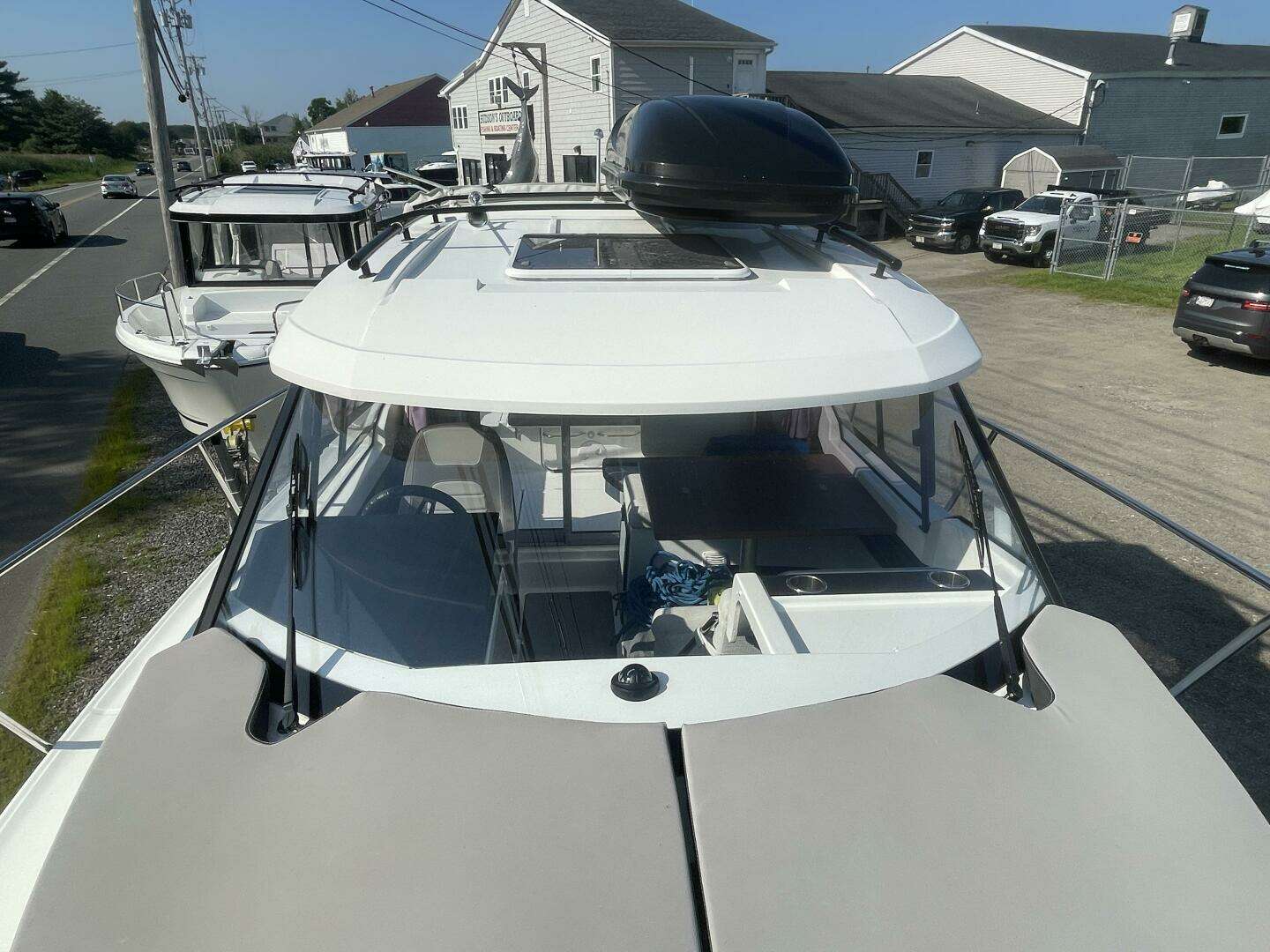 2022 Jeanneau NC 795 S2 - Image 8