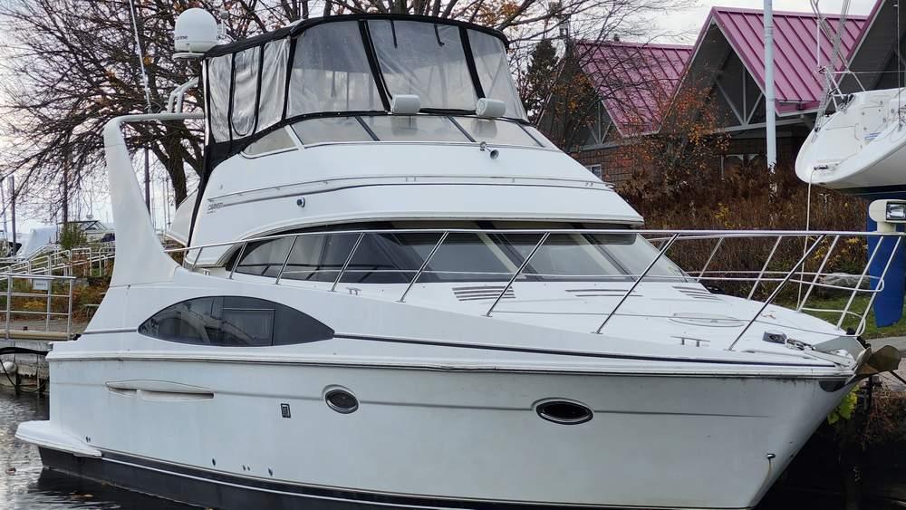 2005 Carver 420 Mariner