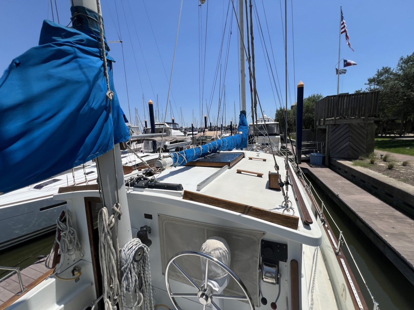 1977 Fisher 46 - Image 32