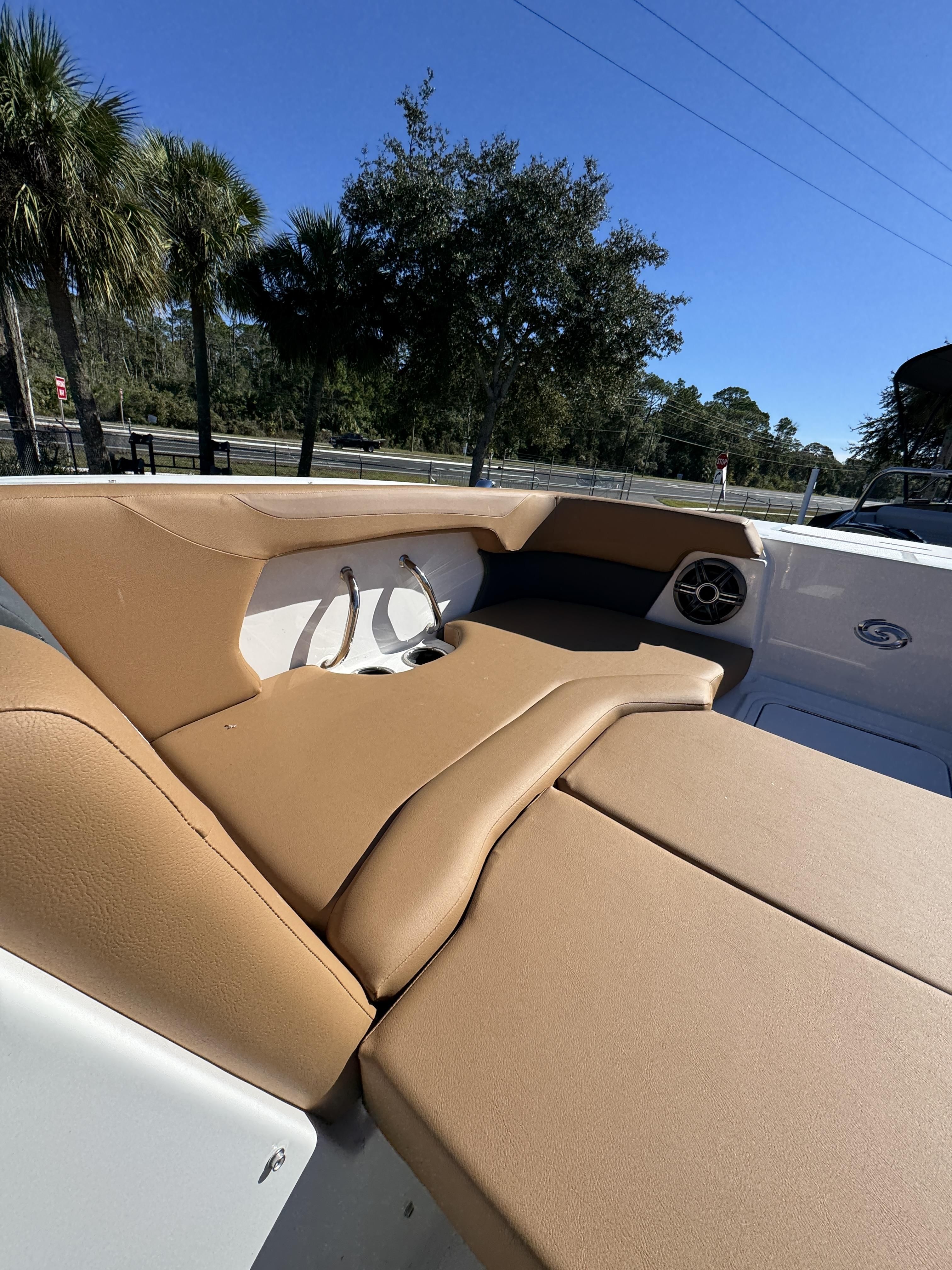 2026 Hurricane SunDeck OB SD 2050 OB - 6