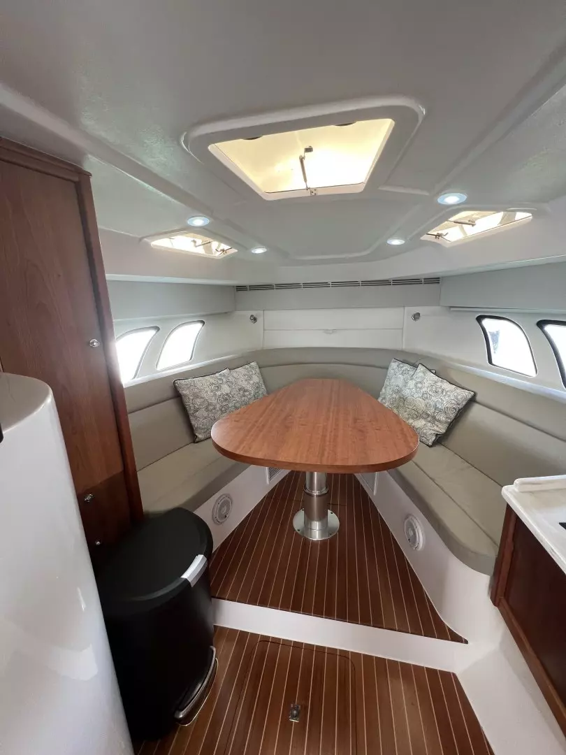 2019 Intrepid 475 Sport Yacht - Image 21