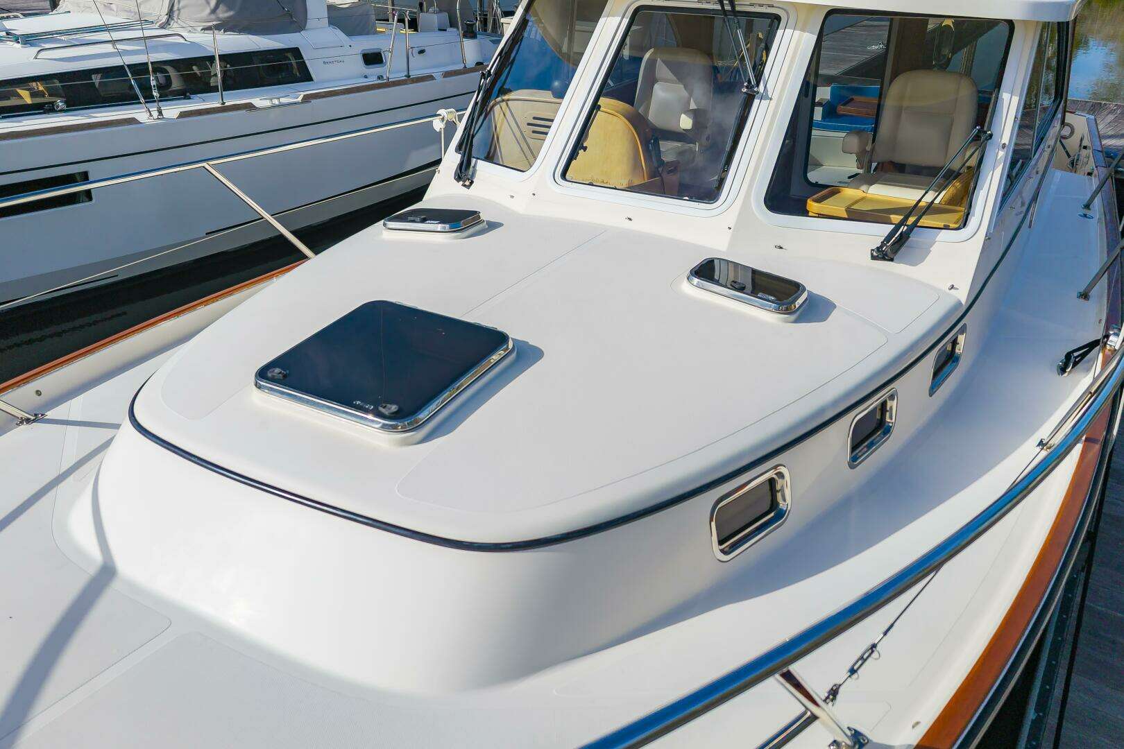 2018 Legacy 36 - Image 4