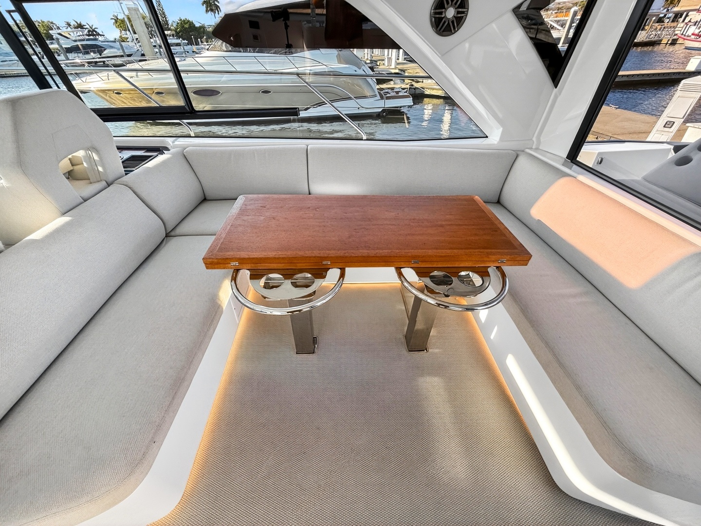 2023 Beneteau Gran Turismo 45 - Image 37