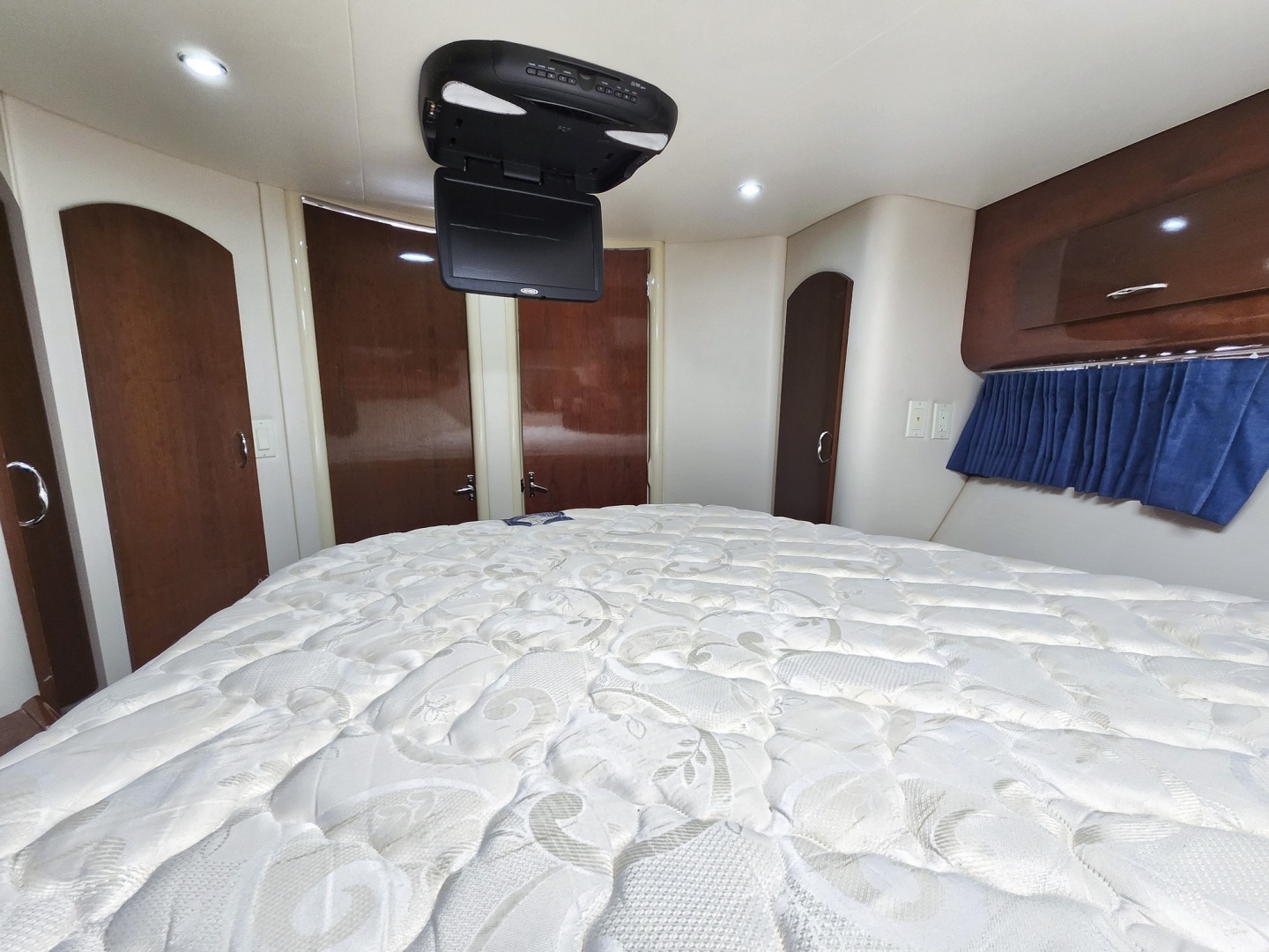 2007 Carver 36 Mariner - Image 27