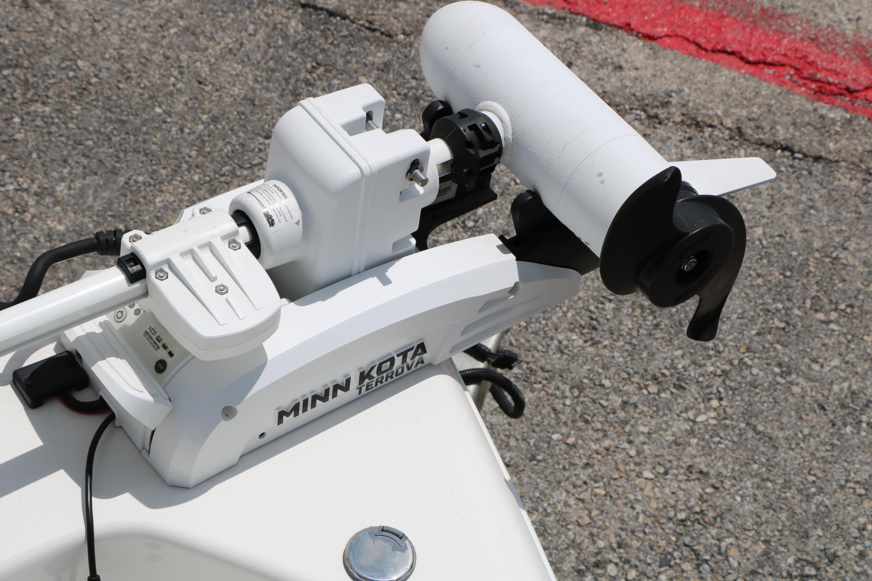 Minn Kota Terrova trolling motor on 2020 NauticStar 2140 Sport boat.