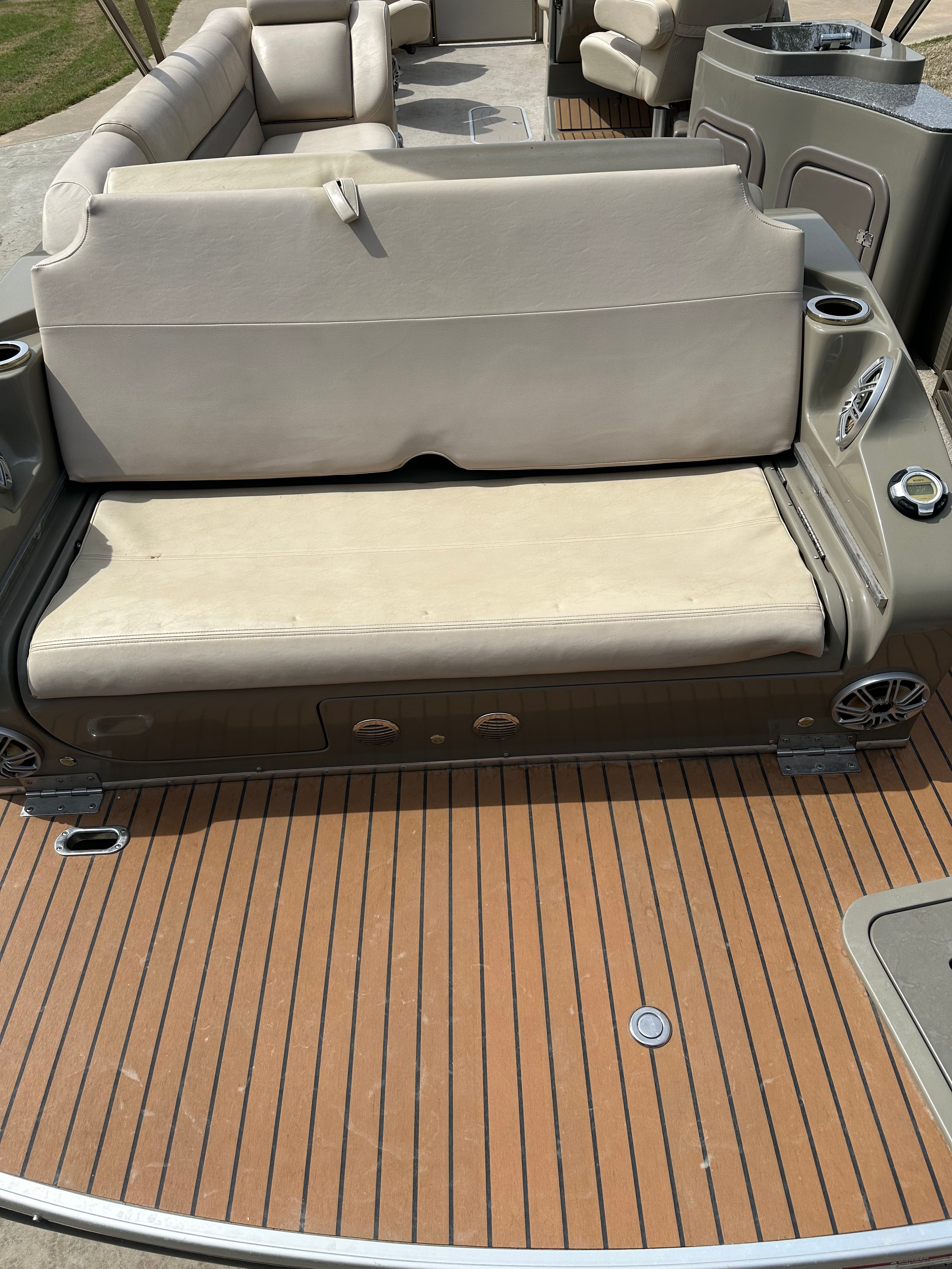 2010 Sanpan 2500 RE IO Elite TT - 6