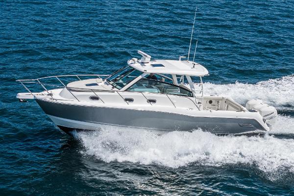 2020 Boston Whaler 345 Conquest - 70