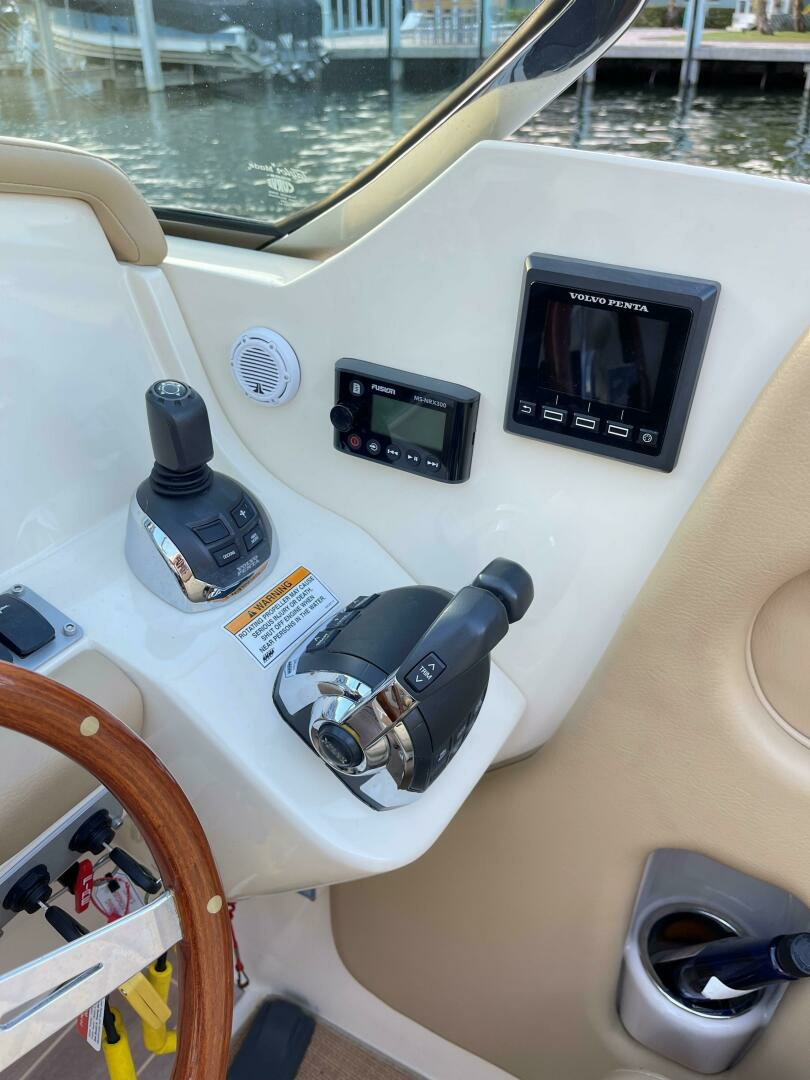 2015 Chris-Craft Launch 32RJ - Image 21