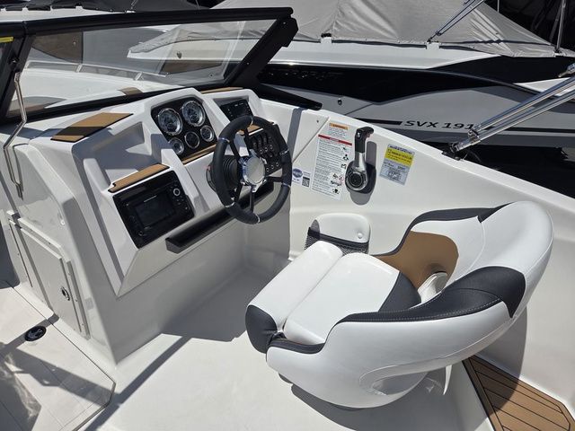 2026 Starcraft SVX OB 190 DC OB w/140hp and Trailer - 16