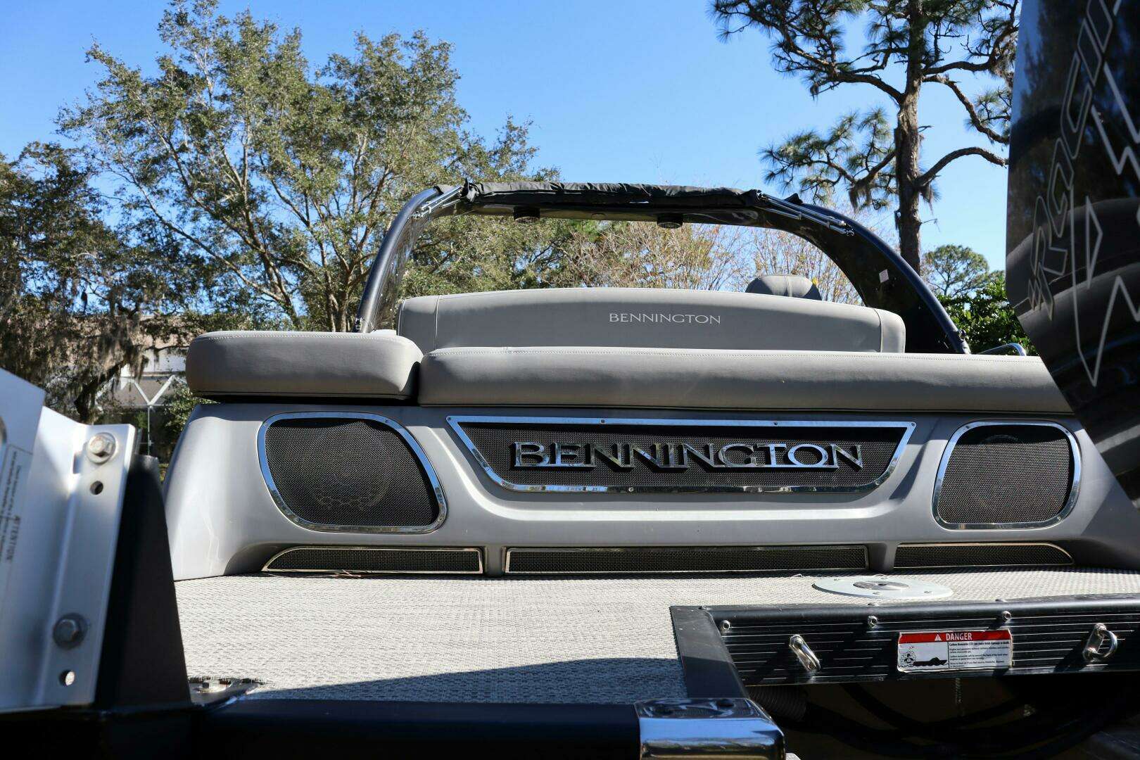 2021 Bennington RX25 Sport - Image 15
