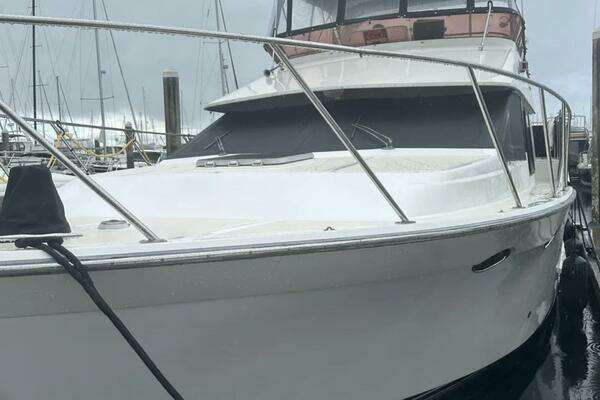 1988 Ocean Alexander 42 Aft Cabin