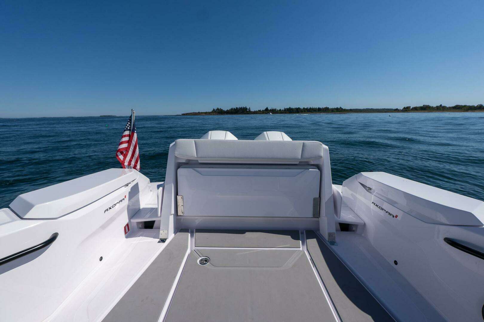 2025 Axopar CCX Center Console - Image 16