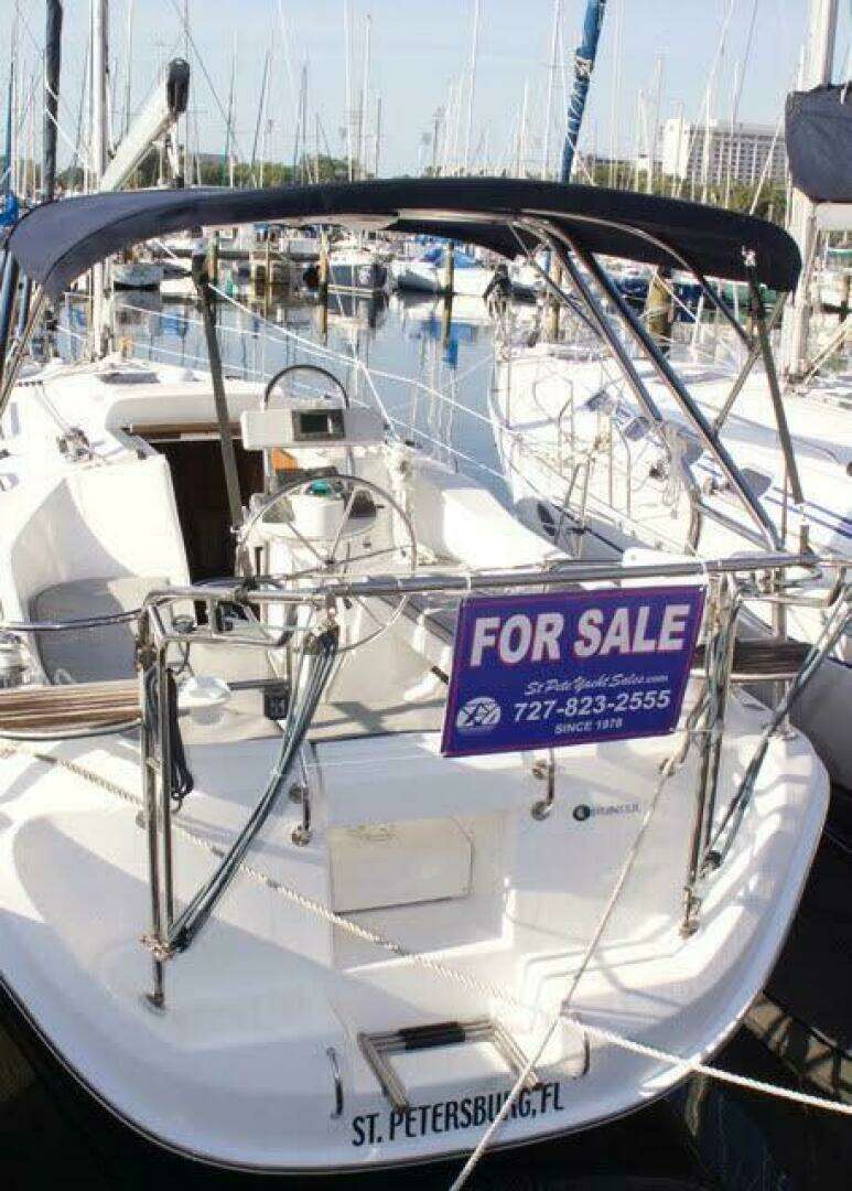 2004 Hunter Sloop - Image 22