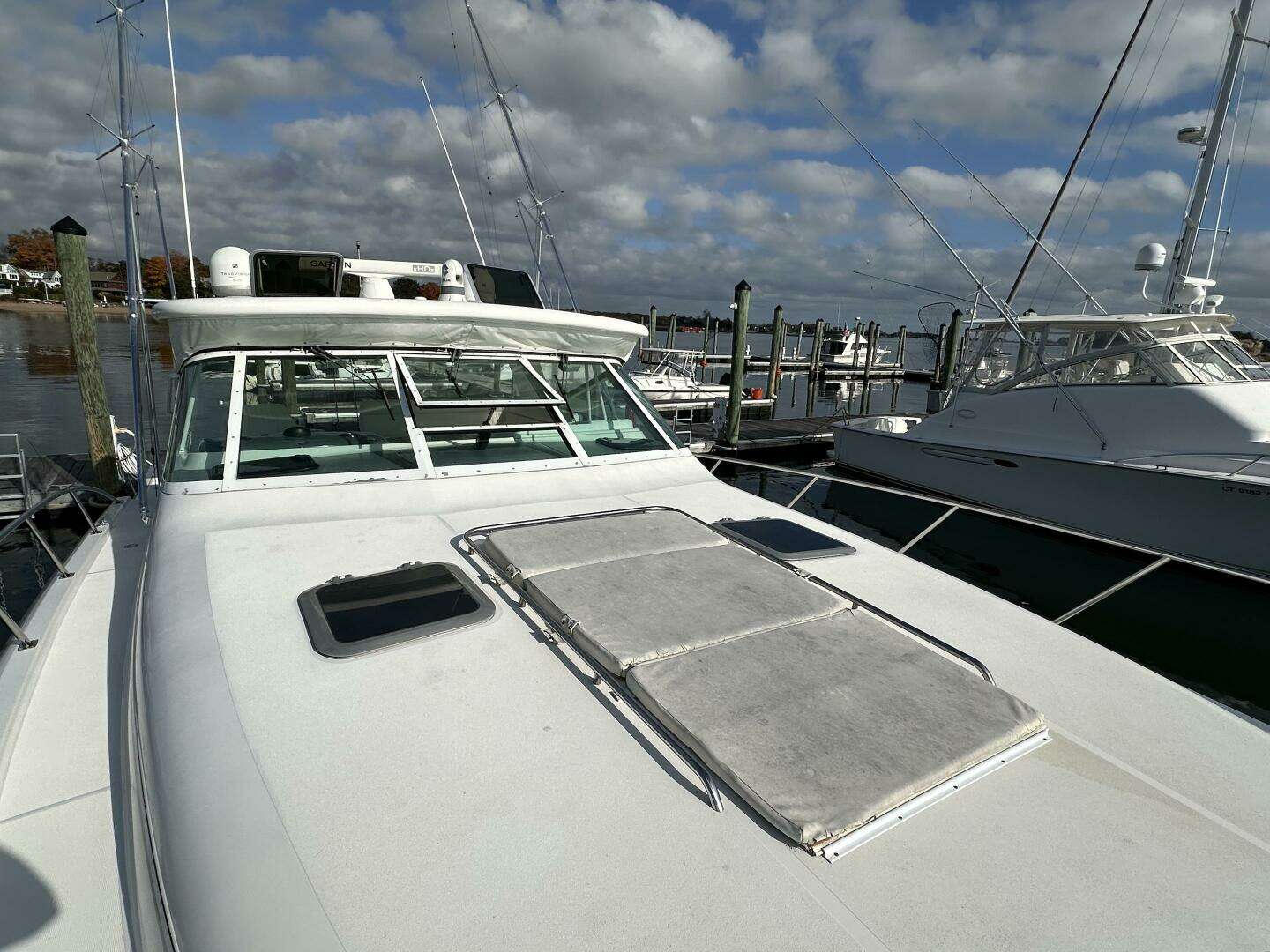 2001 Tiara Yachts 4300 Open - Image 20