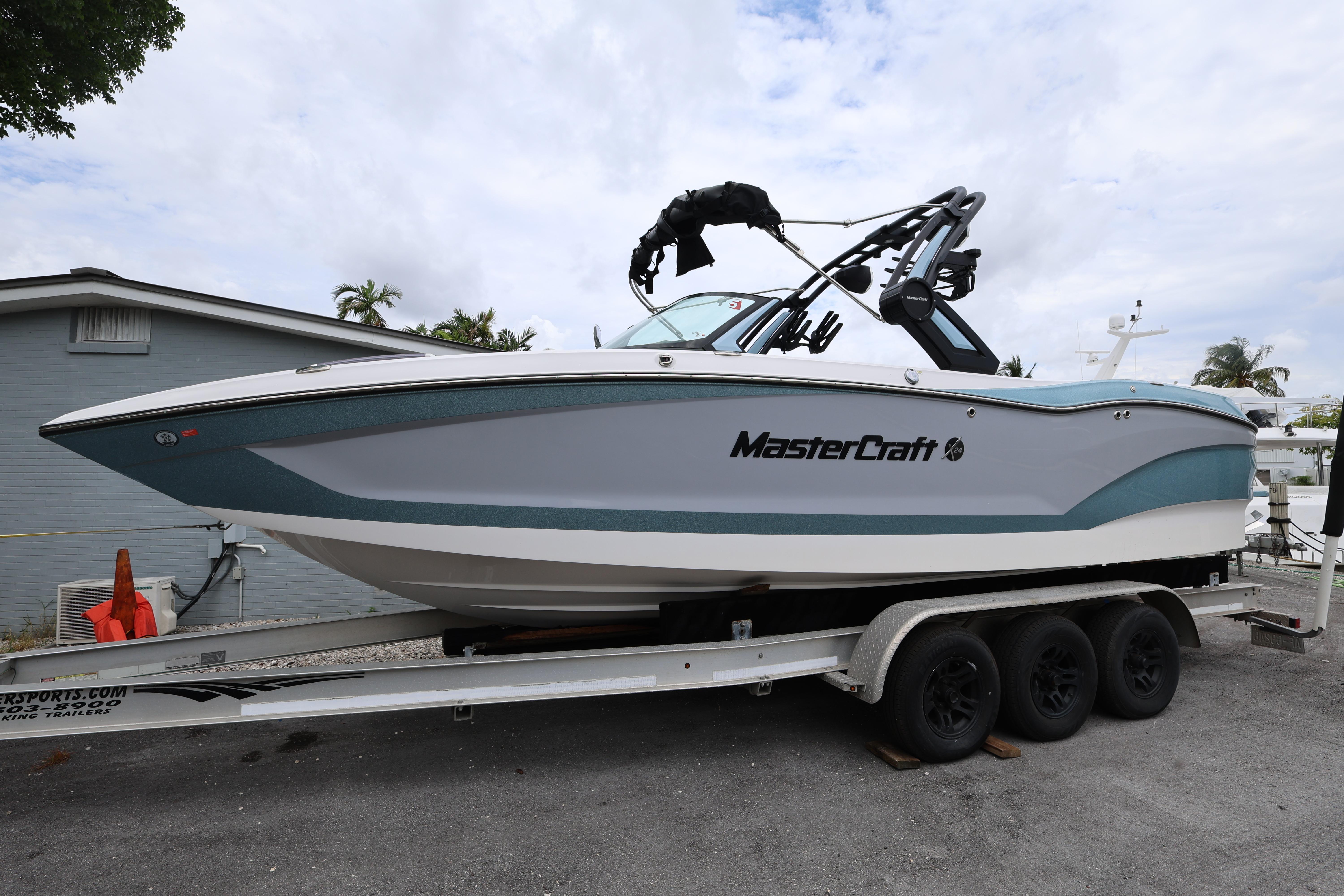 2023 MasterCraft X24