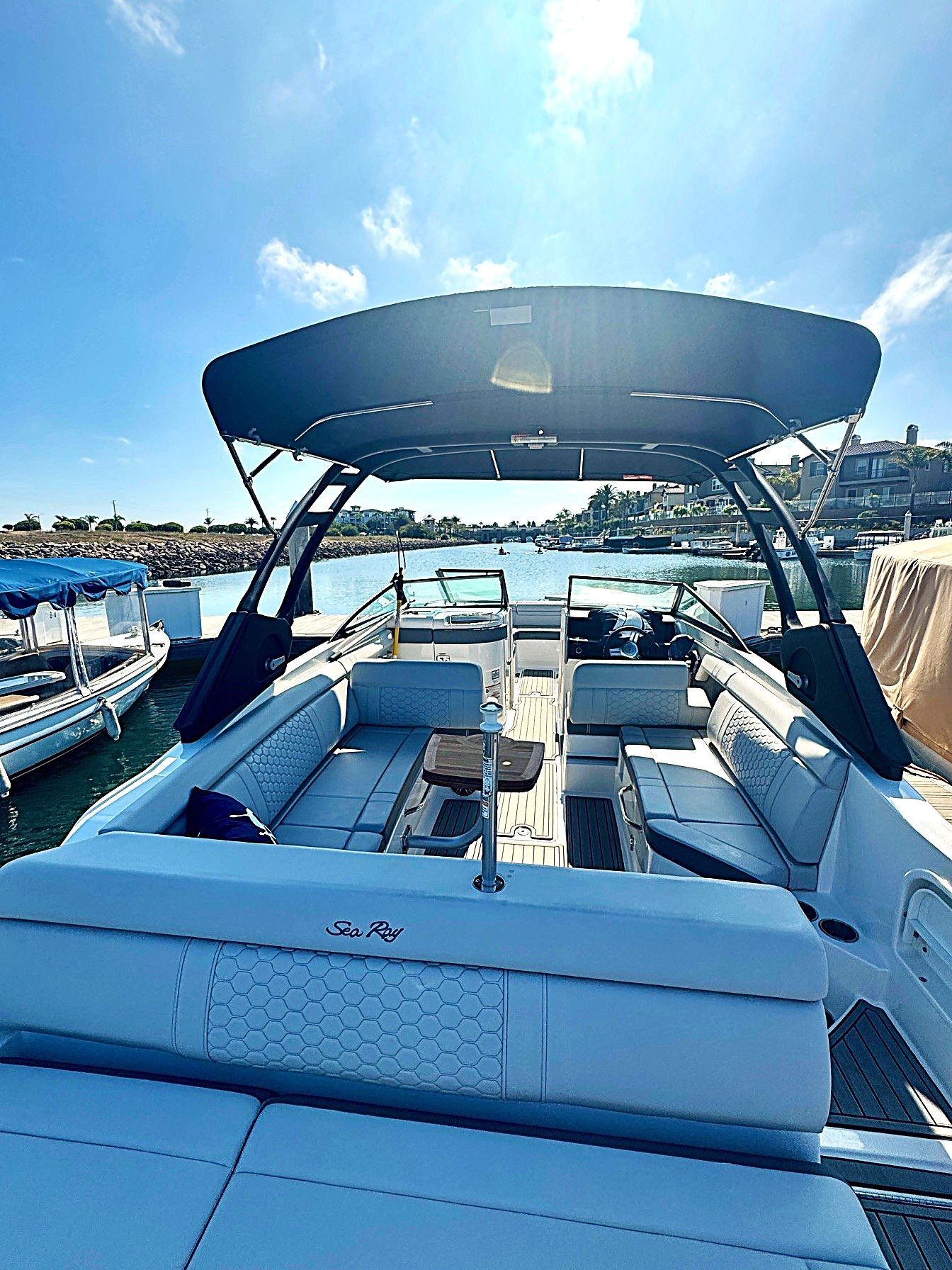 2024 Sea Ray SDX 270 Outboard - 3