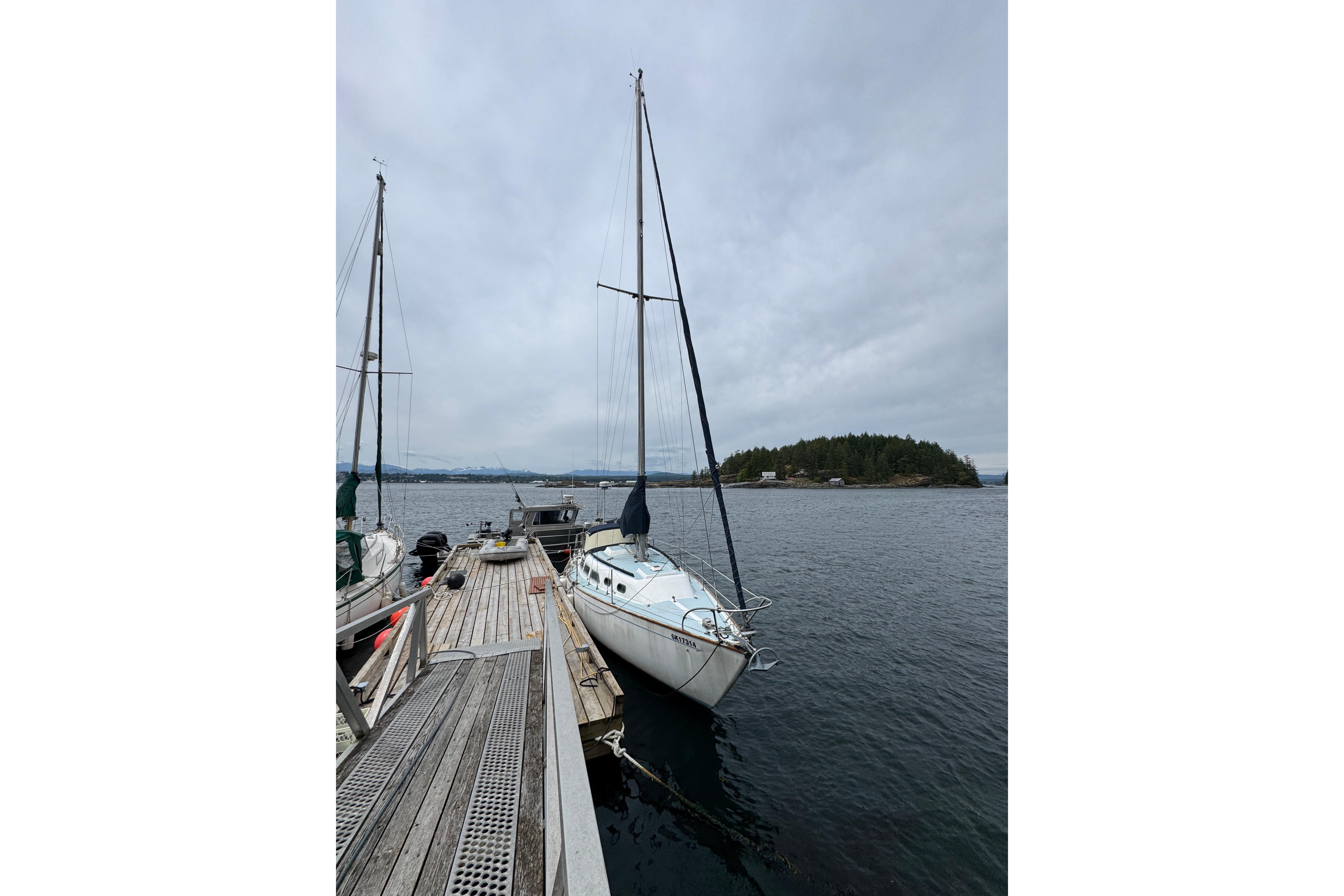 1972 Ranger Yachts 33