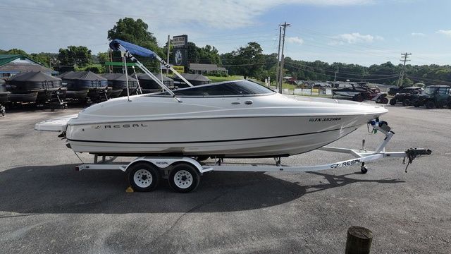 2005 Regal 2400 LSR - 7