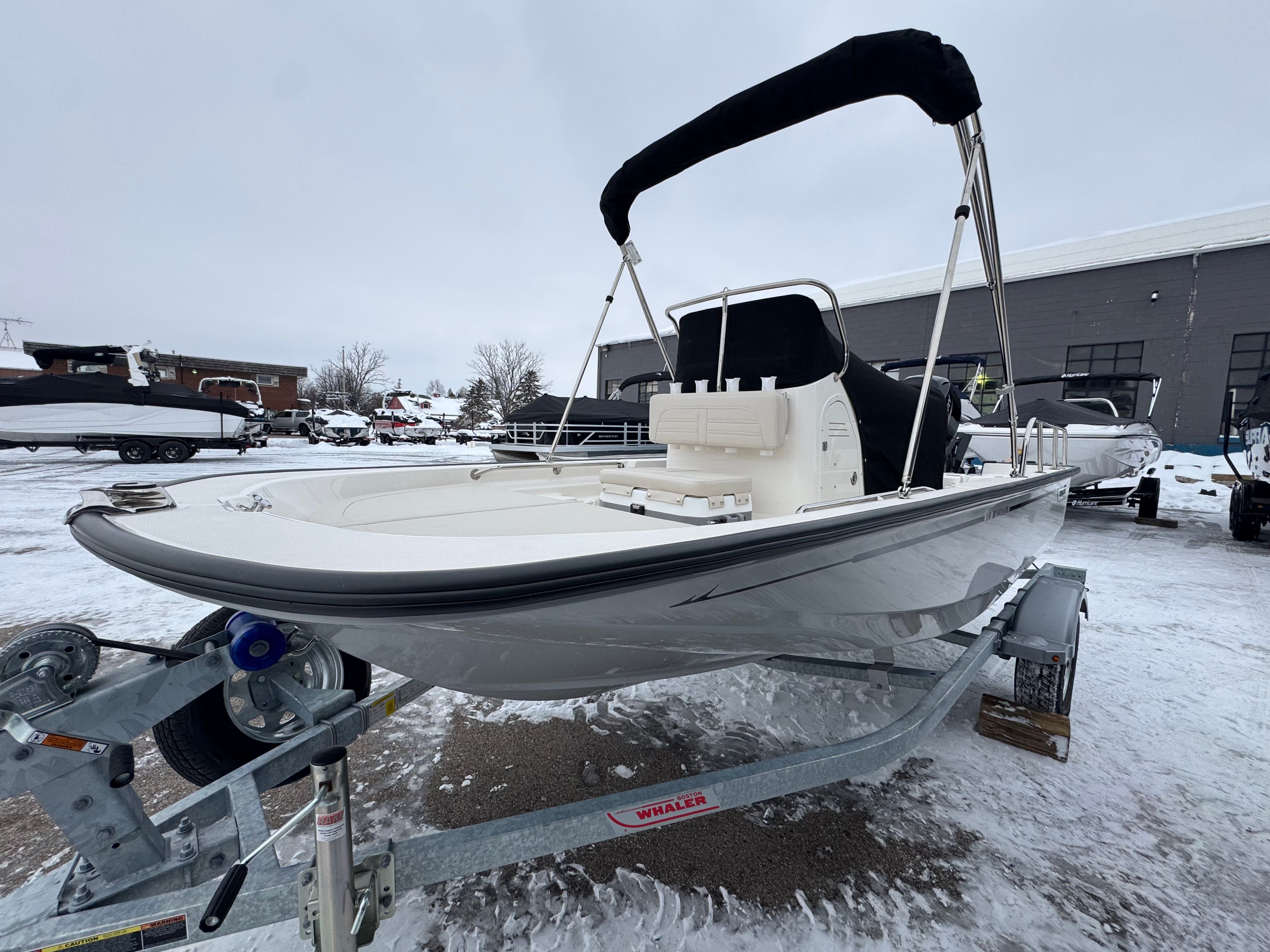 2026 Boston Whaler 150 Montauk - 4