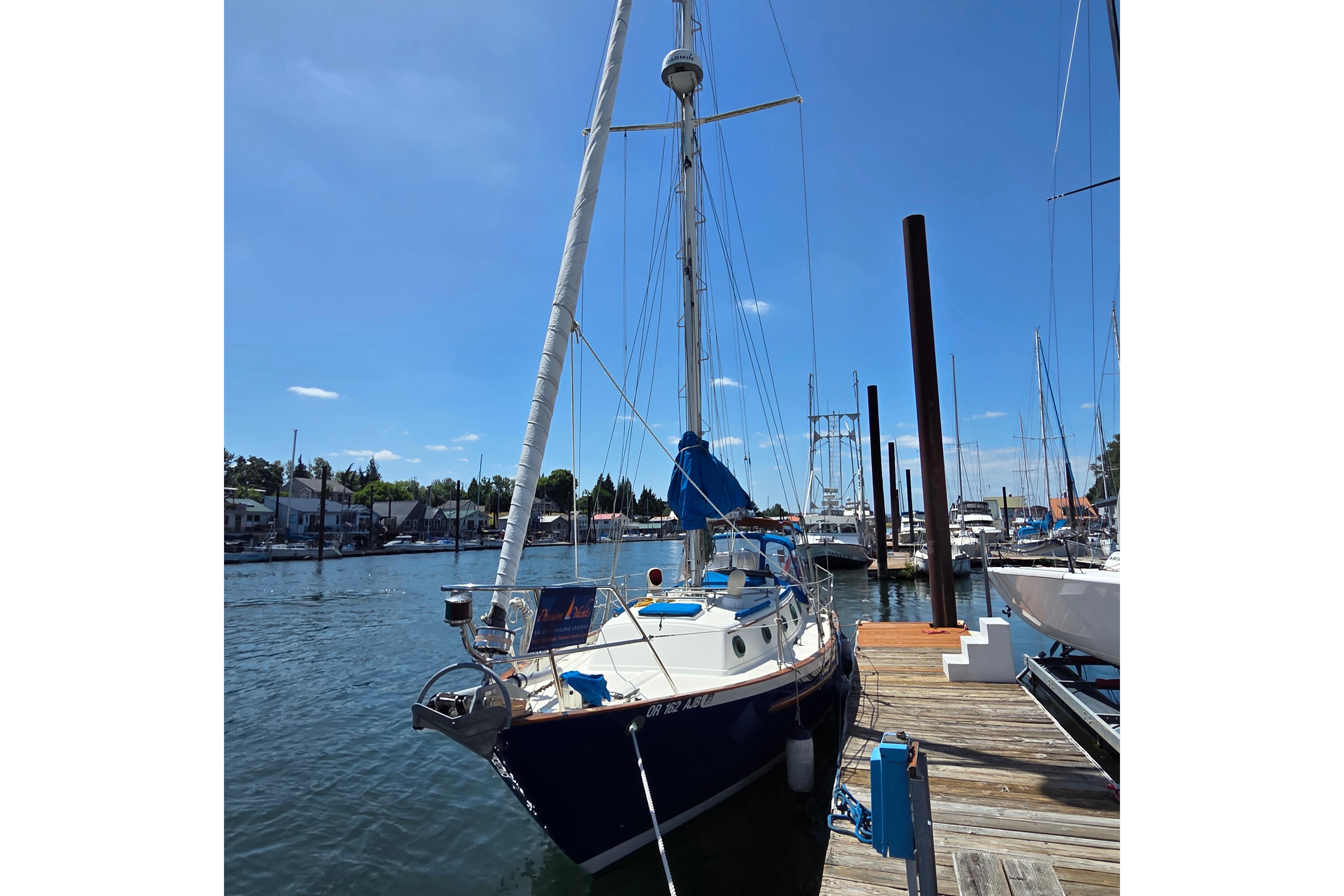 1983 Pacific Seacraft 34