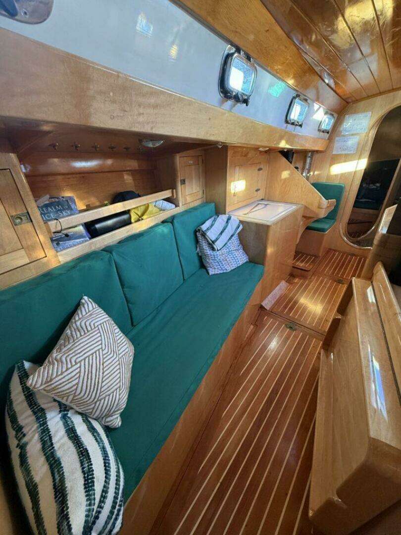 2007 Schooner — - Image 29
