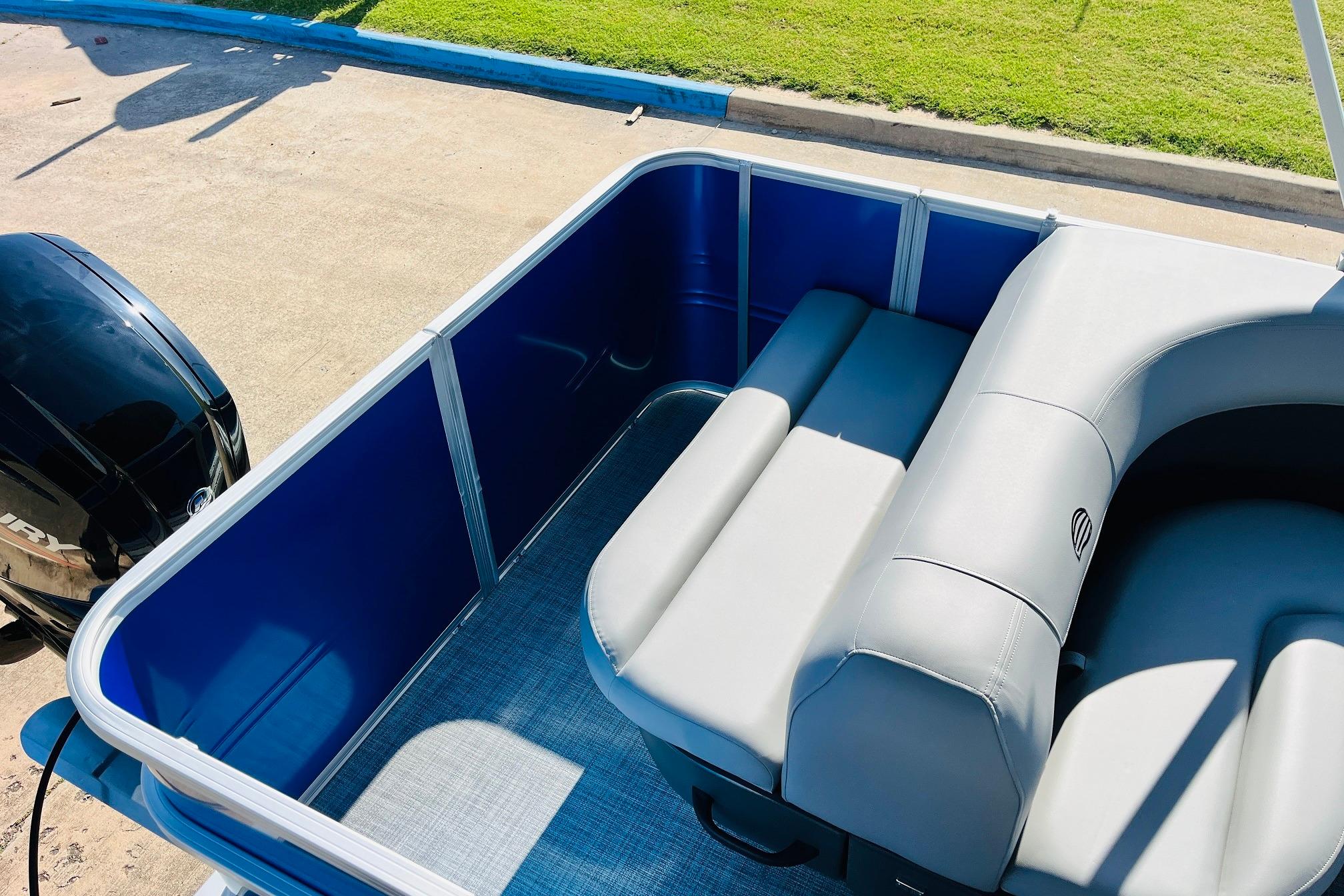 2026 Sun Tracker Party Barge 18 DLX with comfortable seating and sleek design.
