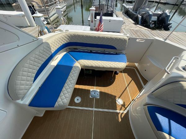 2007 Bayliner 300 - 21