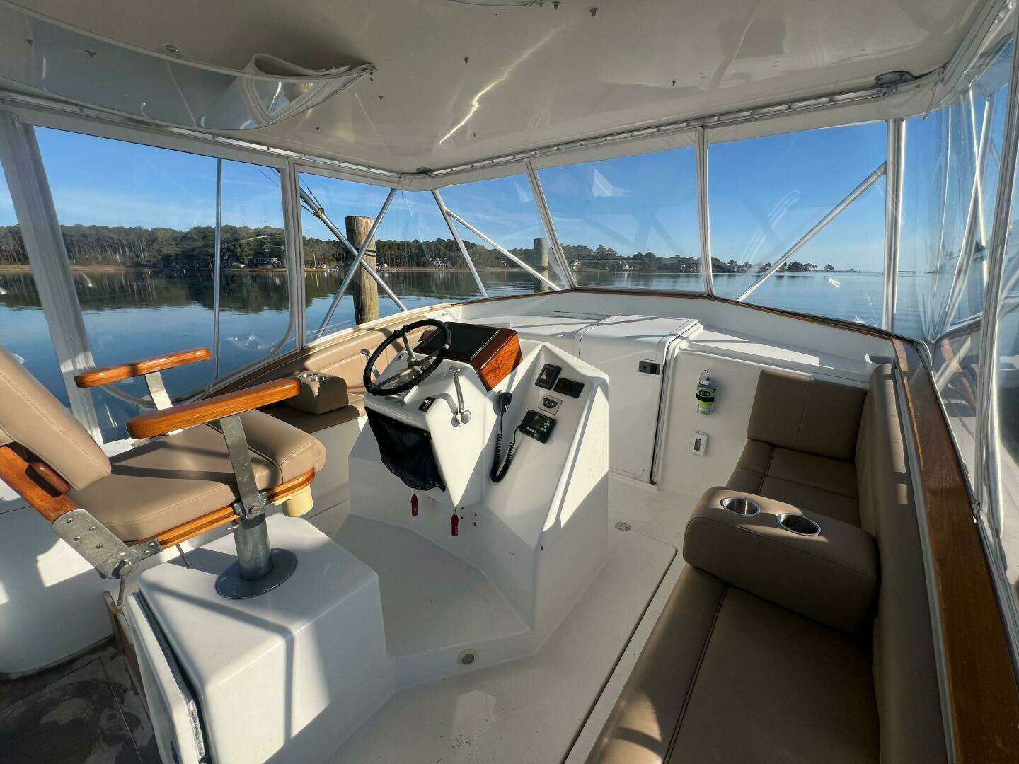 1998 Jersey Cape 36 Express - Image 12