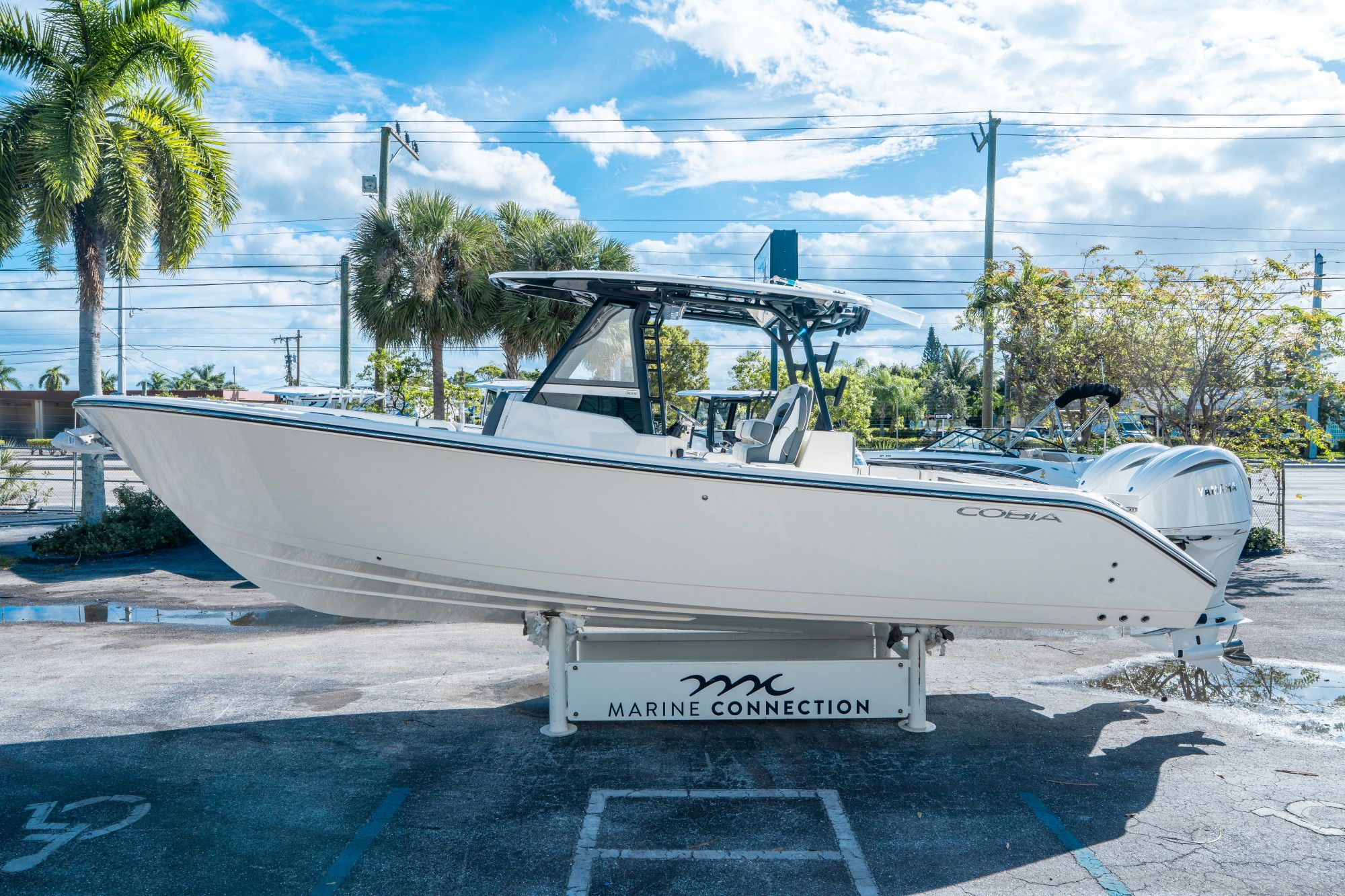 2026 Cobia 305 Center Console - 5