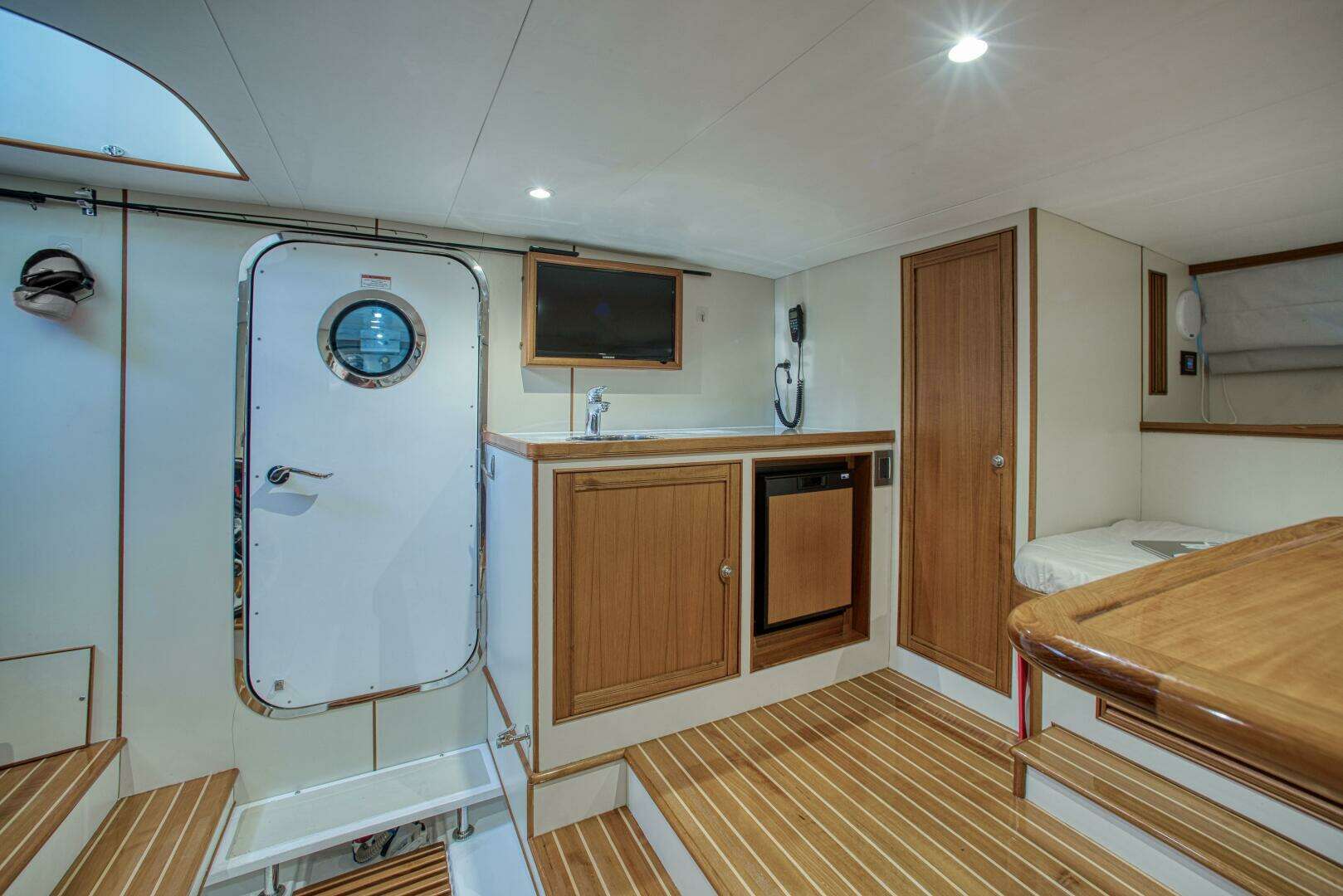 2018 Marlow Explorer 75E-CB - Image 40