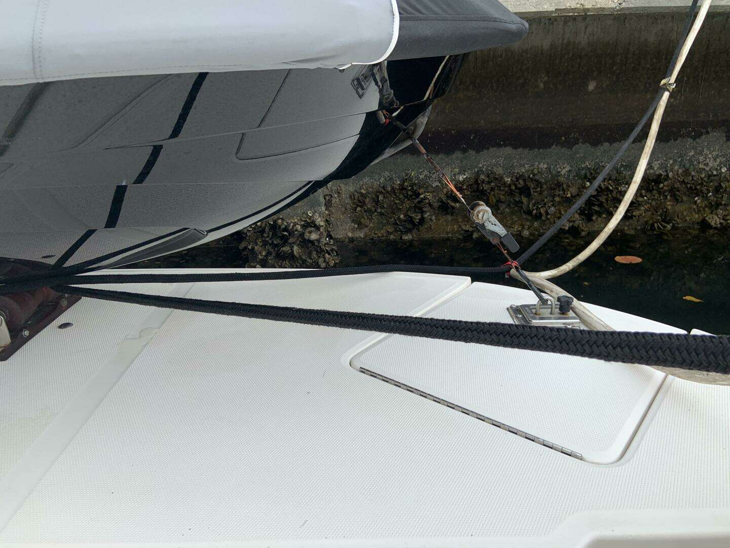 2005 Sea Ray 500 Sundancer - Image 16
