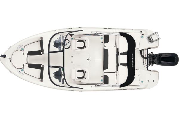 2025 Tahoe 200 S - 18