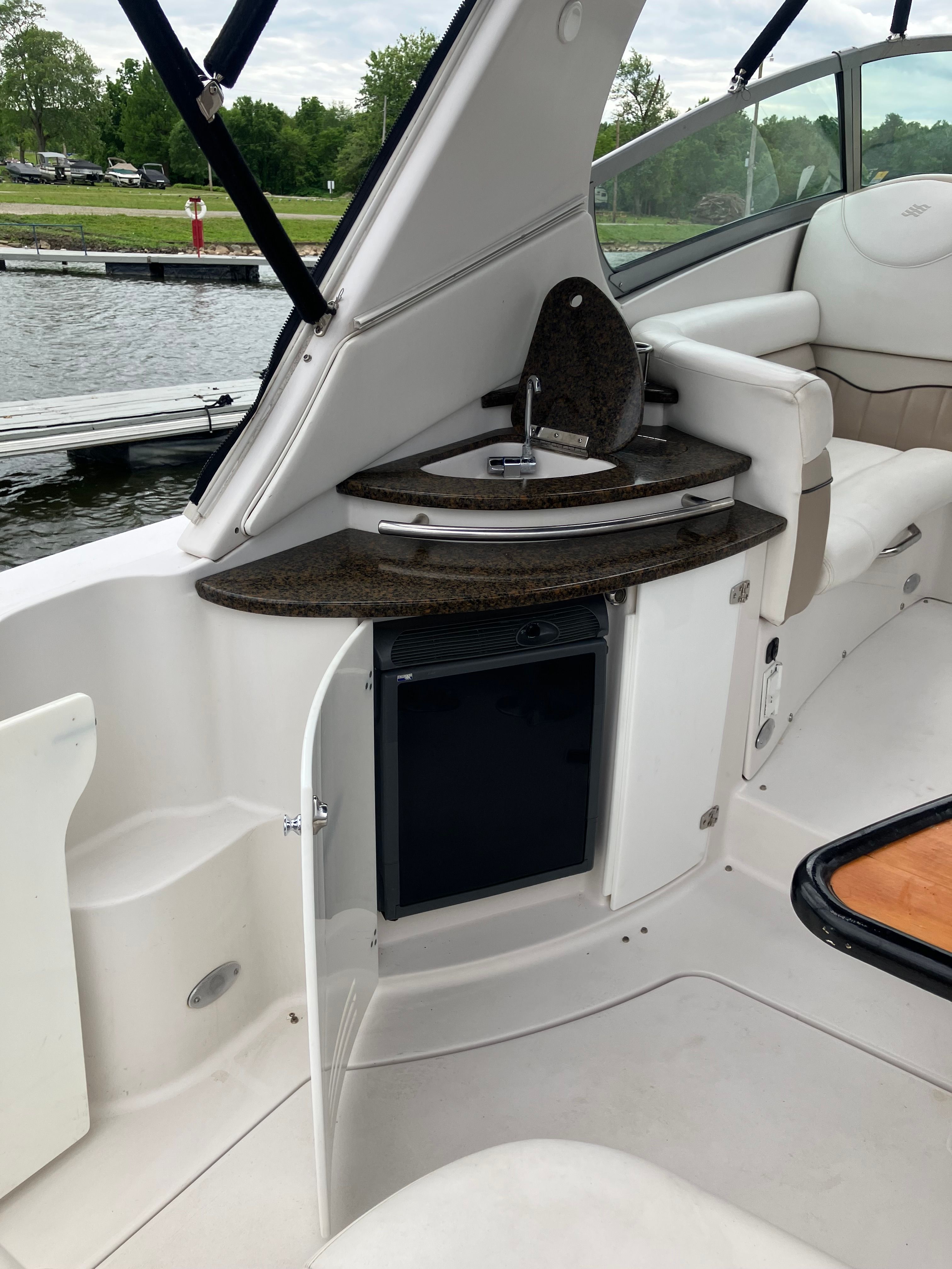 2006 Four Winns 318 Vista - 23