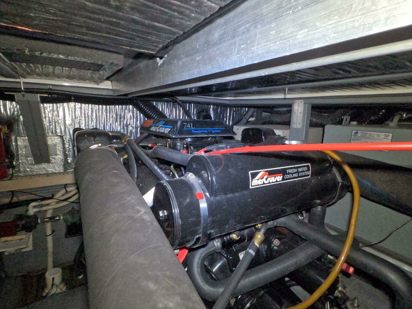 1995 Sea Ray 400 Express - Image 38