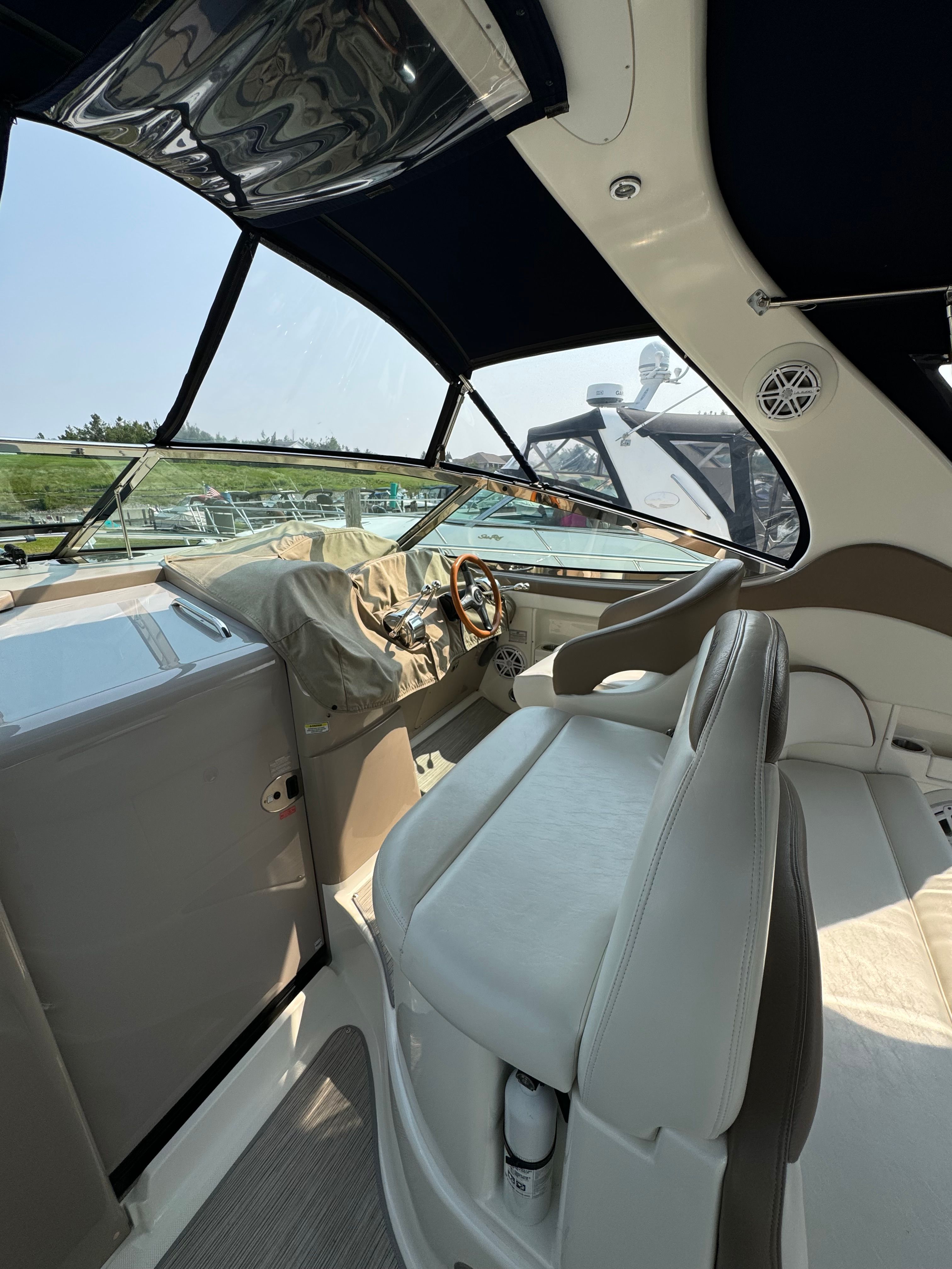 2002 Sea Ray 360 Sundancer - 32