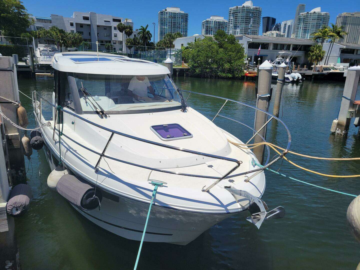 2016 Jeanneau Merry Fisher 855 - Image 4