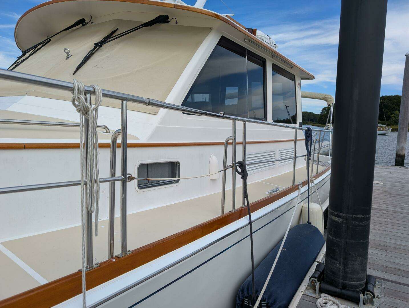 2006 Grand Banks — - Image 92