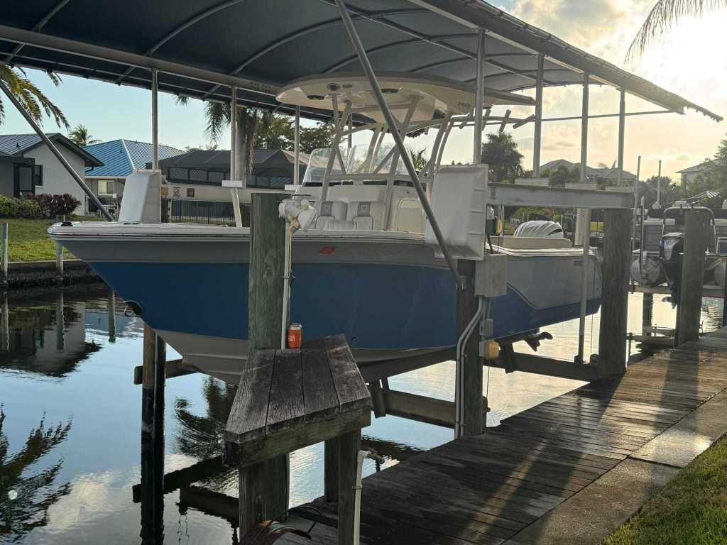 2024 Sea Fox 248 Side Console - 3