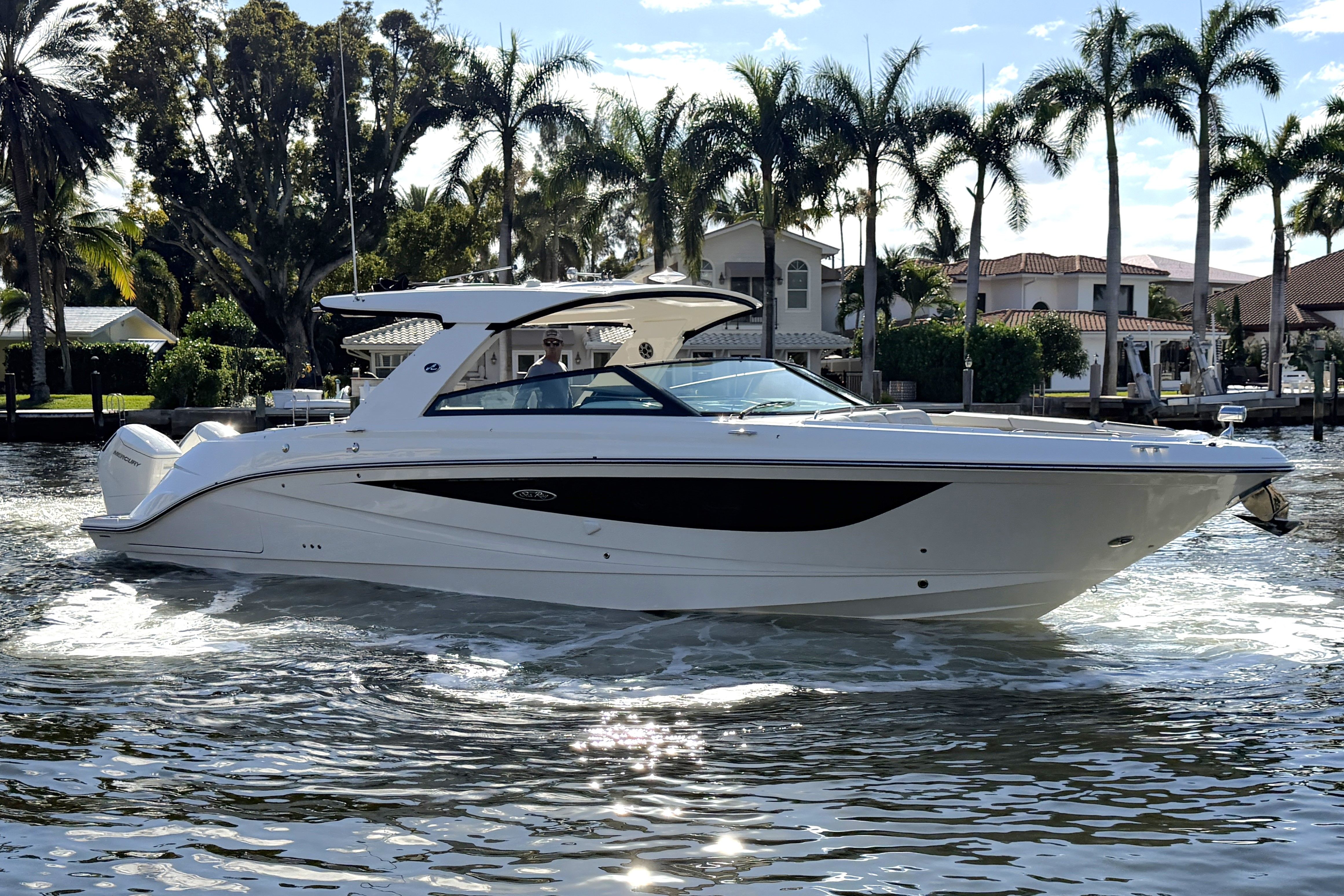 2026 Sea Ray SLX 400 Outboard
